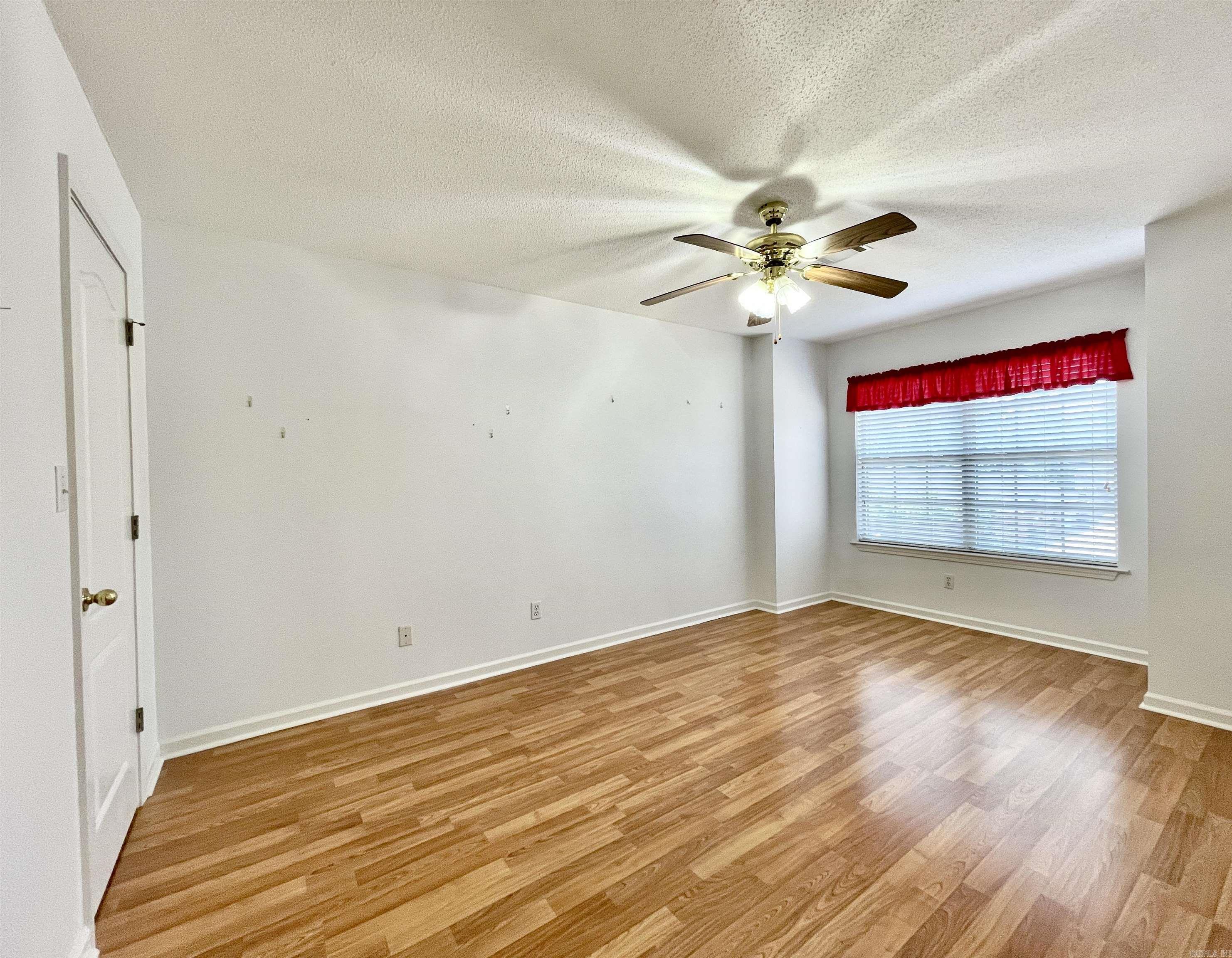 16 Winona  Maumelle, AR
