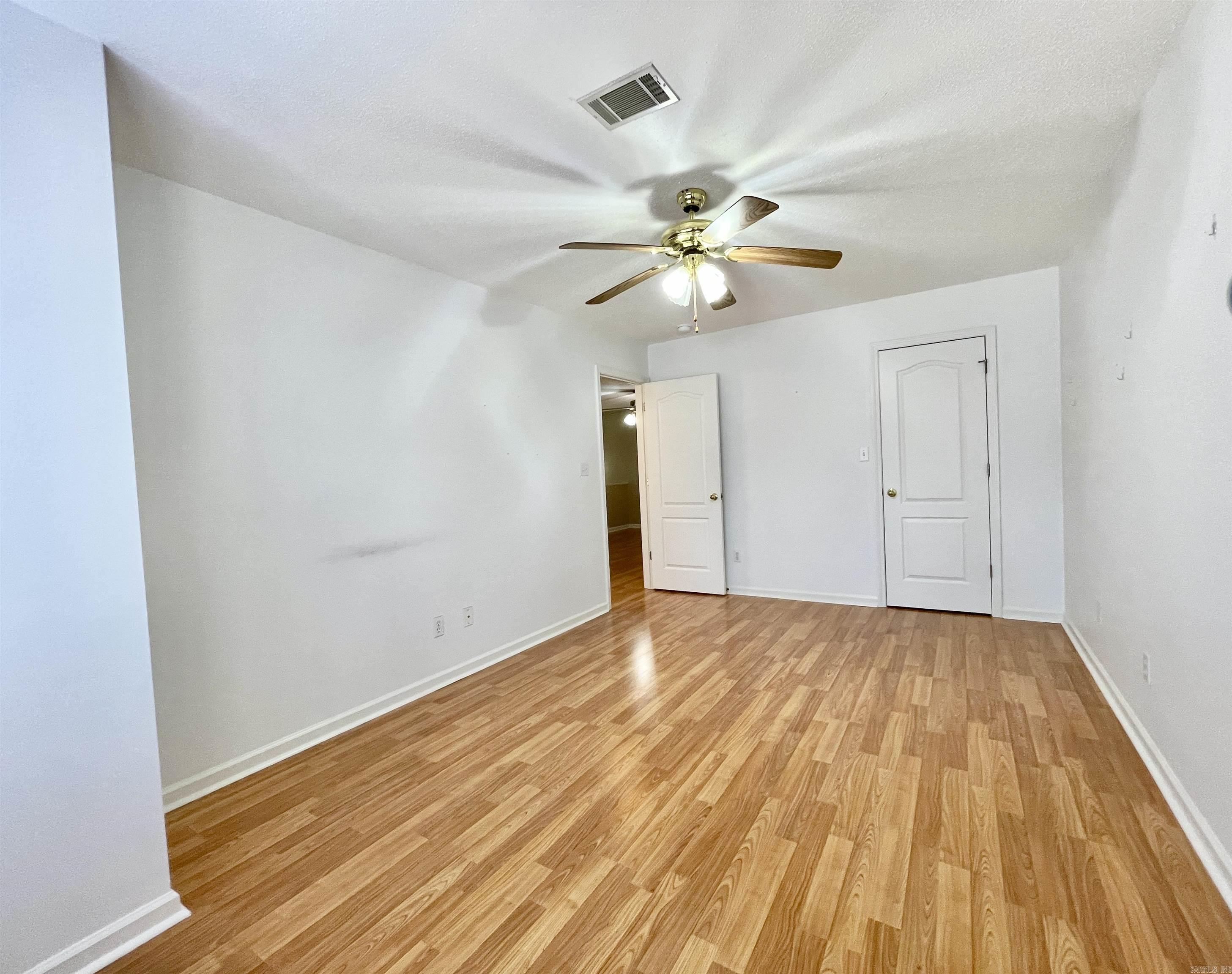16 Winona  Maumelle, AR