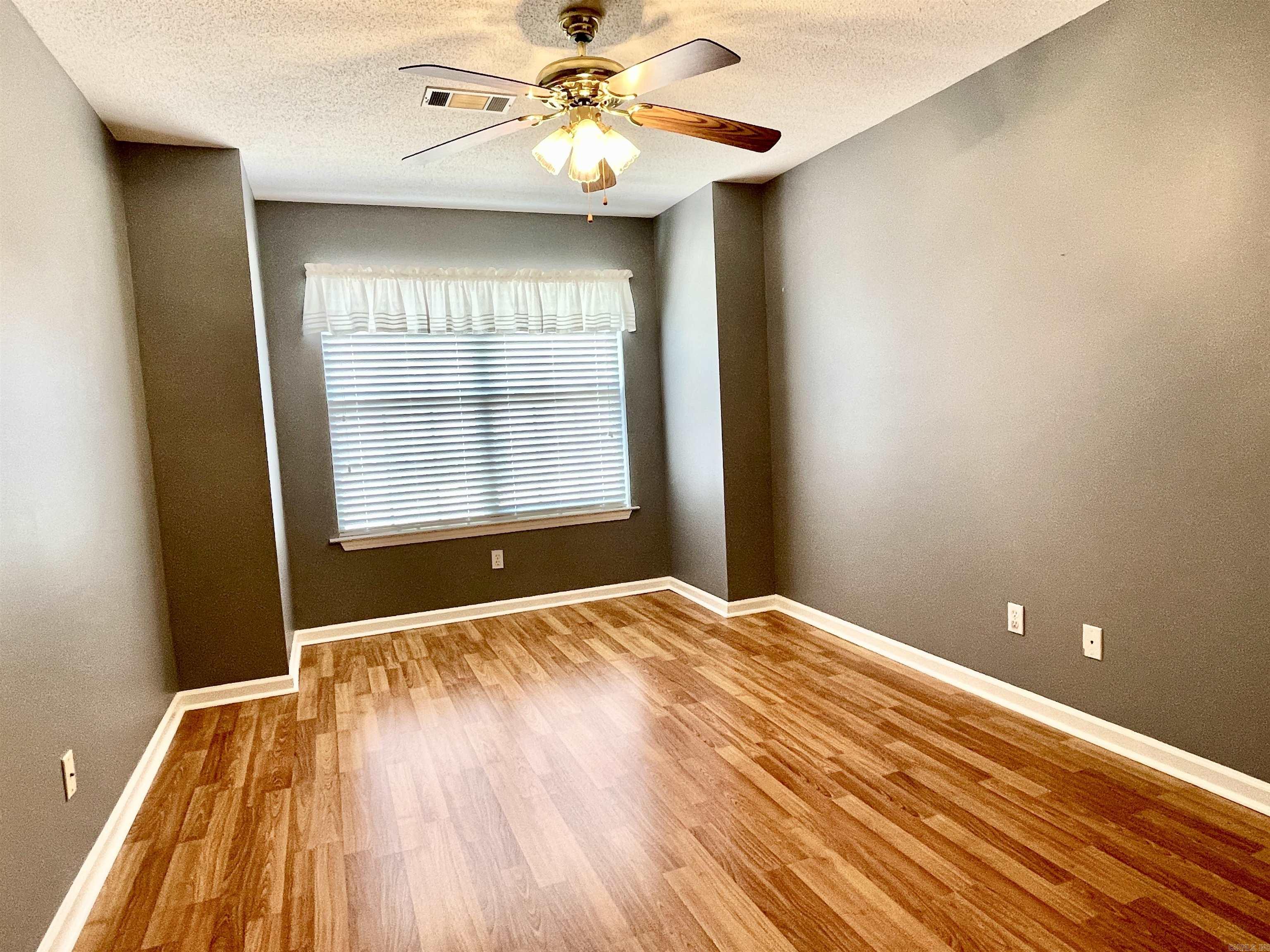 16 Winona  Maumelle, AR