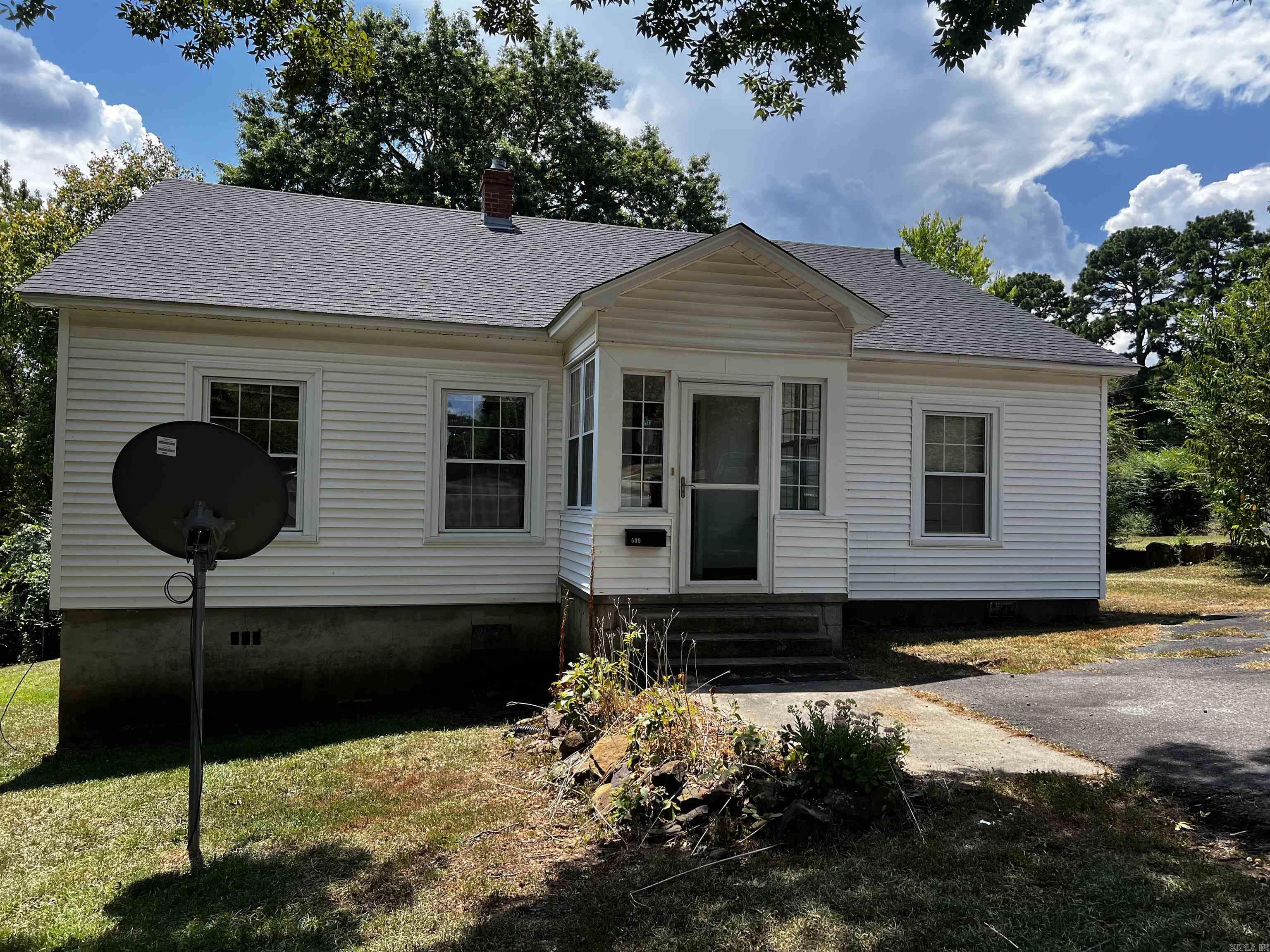609 W Pine Street  Heber Springs, AR