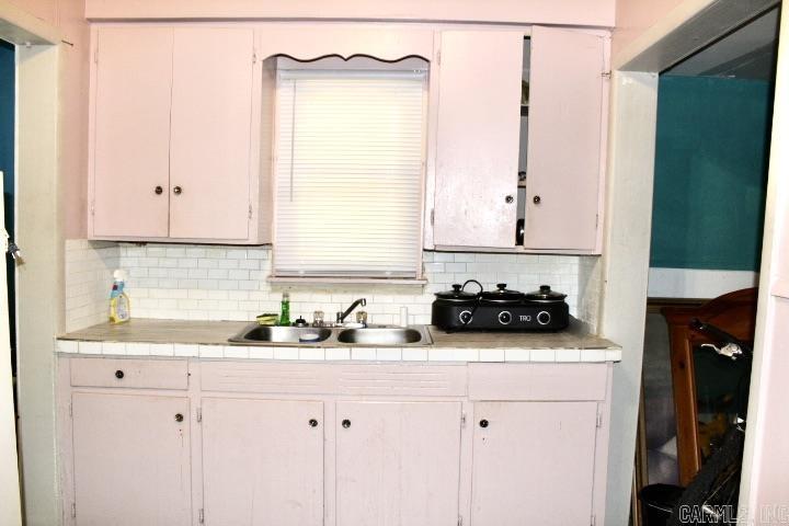 4410 W 10Th St  Little Rock, AR