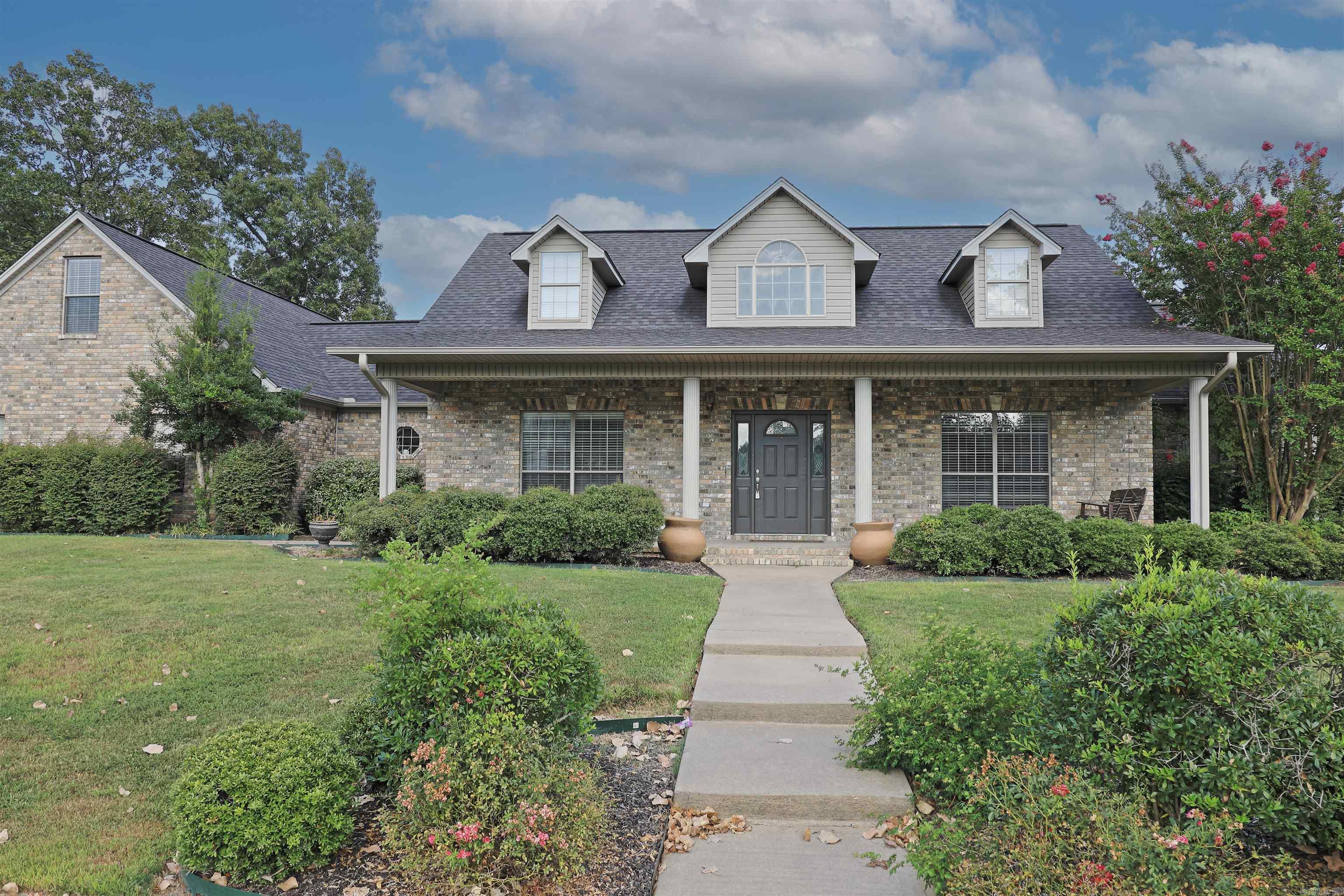 115 OVERLAND TRAIL  White Hall, AR