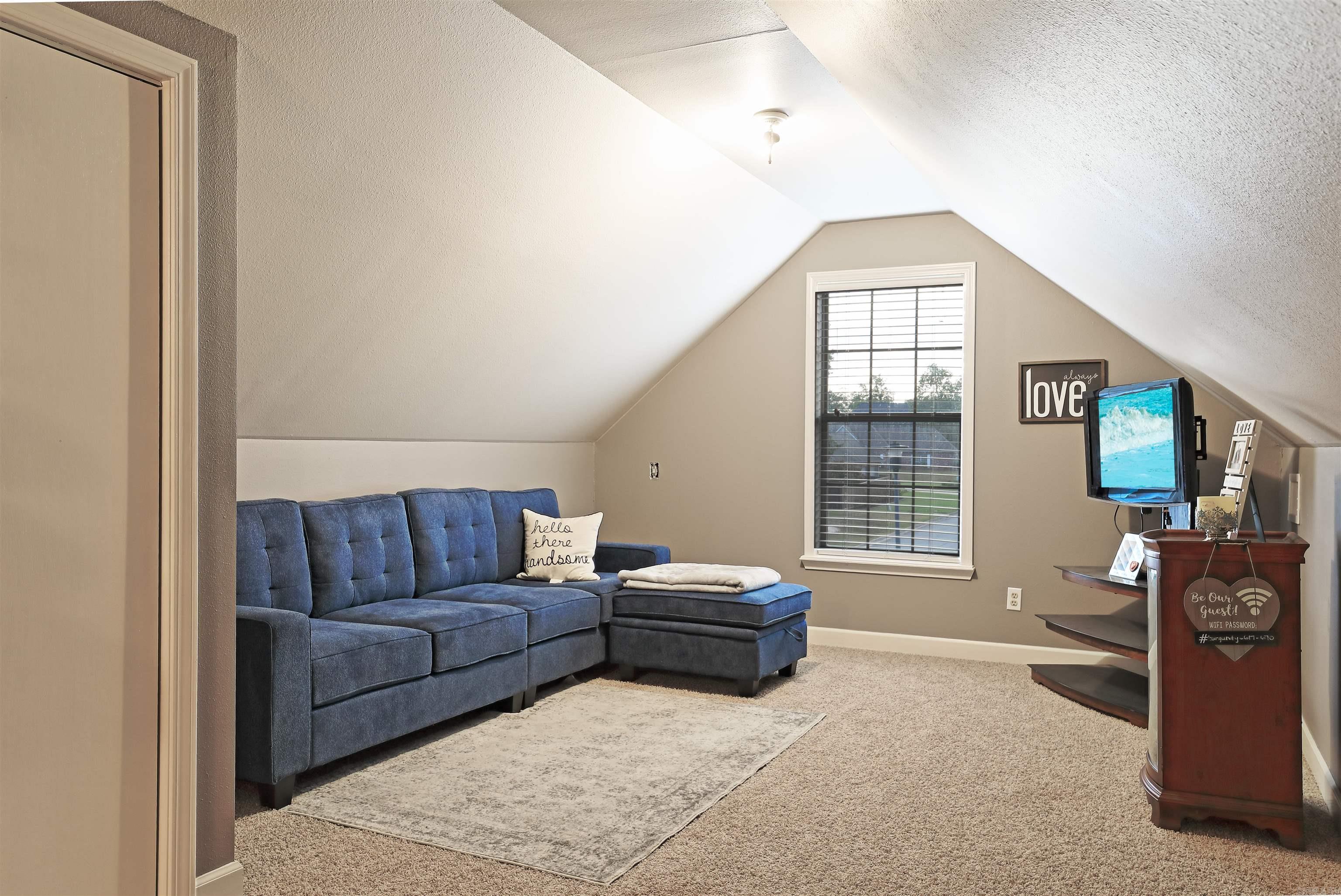 115 OVERLAND TRAIL  White Hall, AR