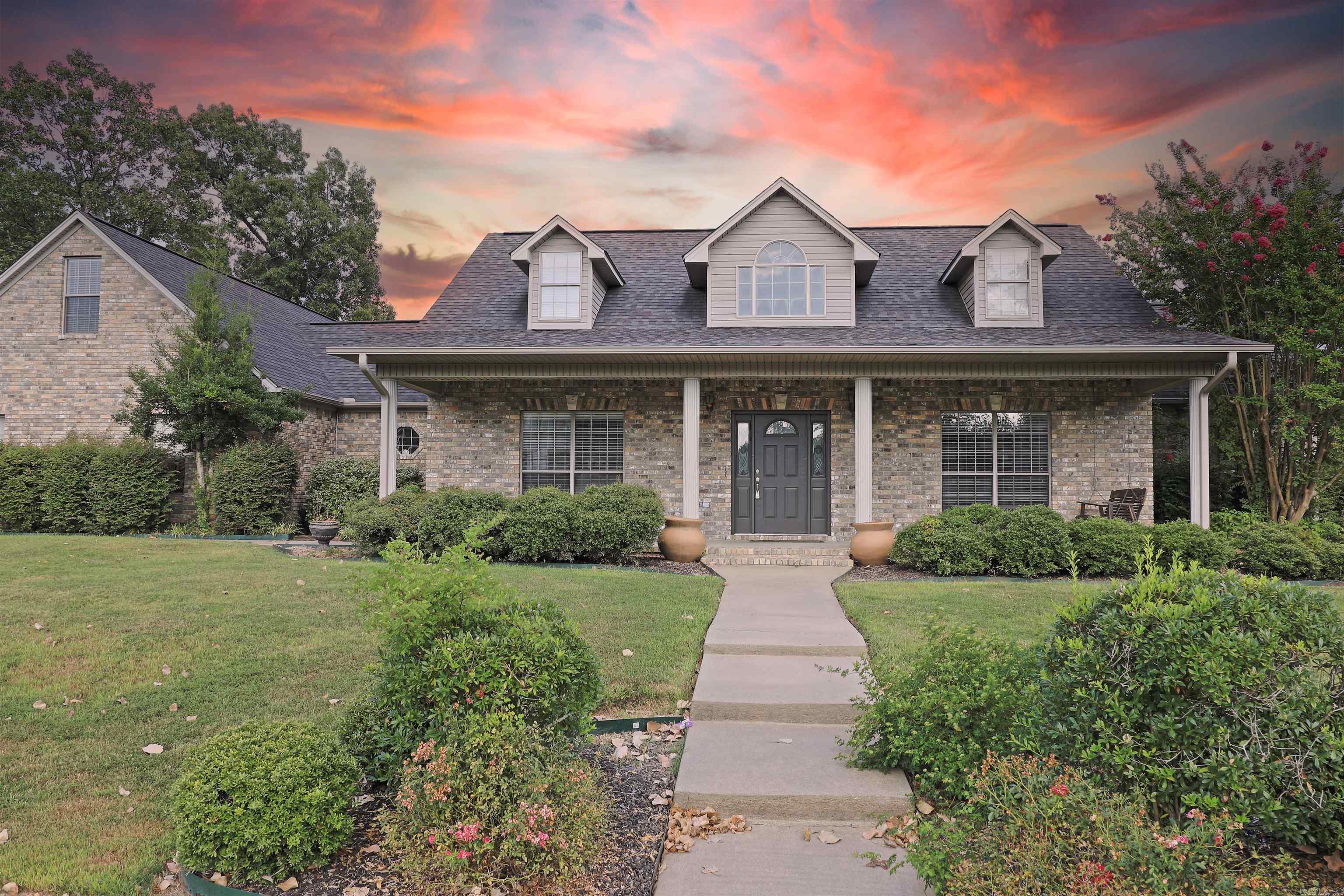 115 OVERLAND TRAIL  White Hall, AR