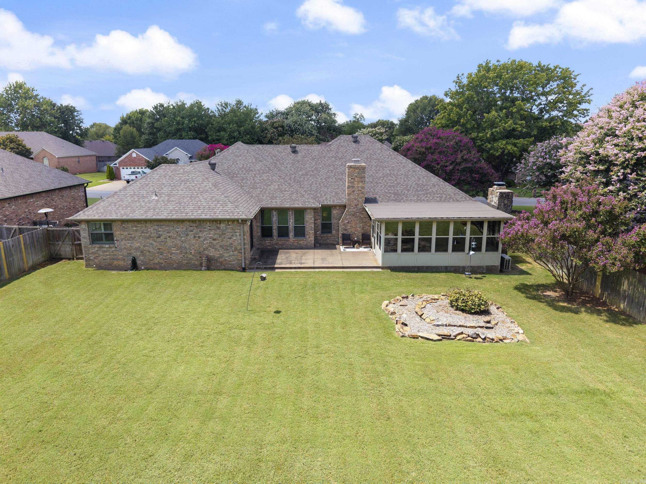 3045 DALLAS LOOP  Conway, AR
