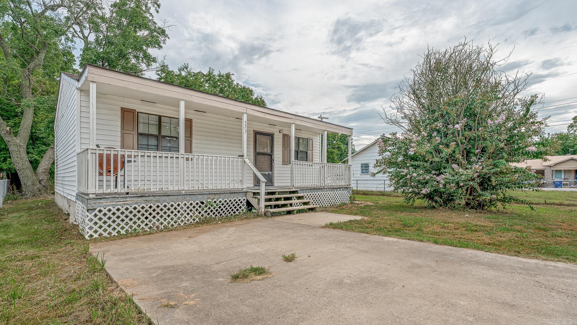 323 Perry  Gosnell, AR