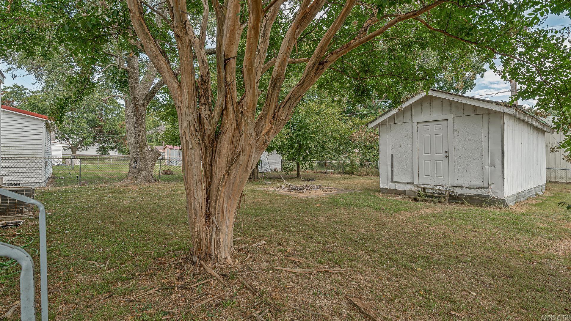 323 Perry  Gosnell, AR