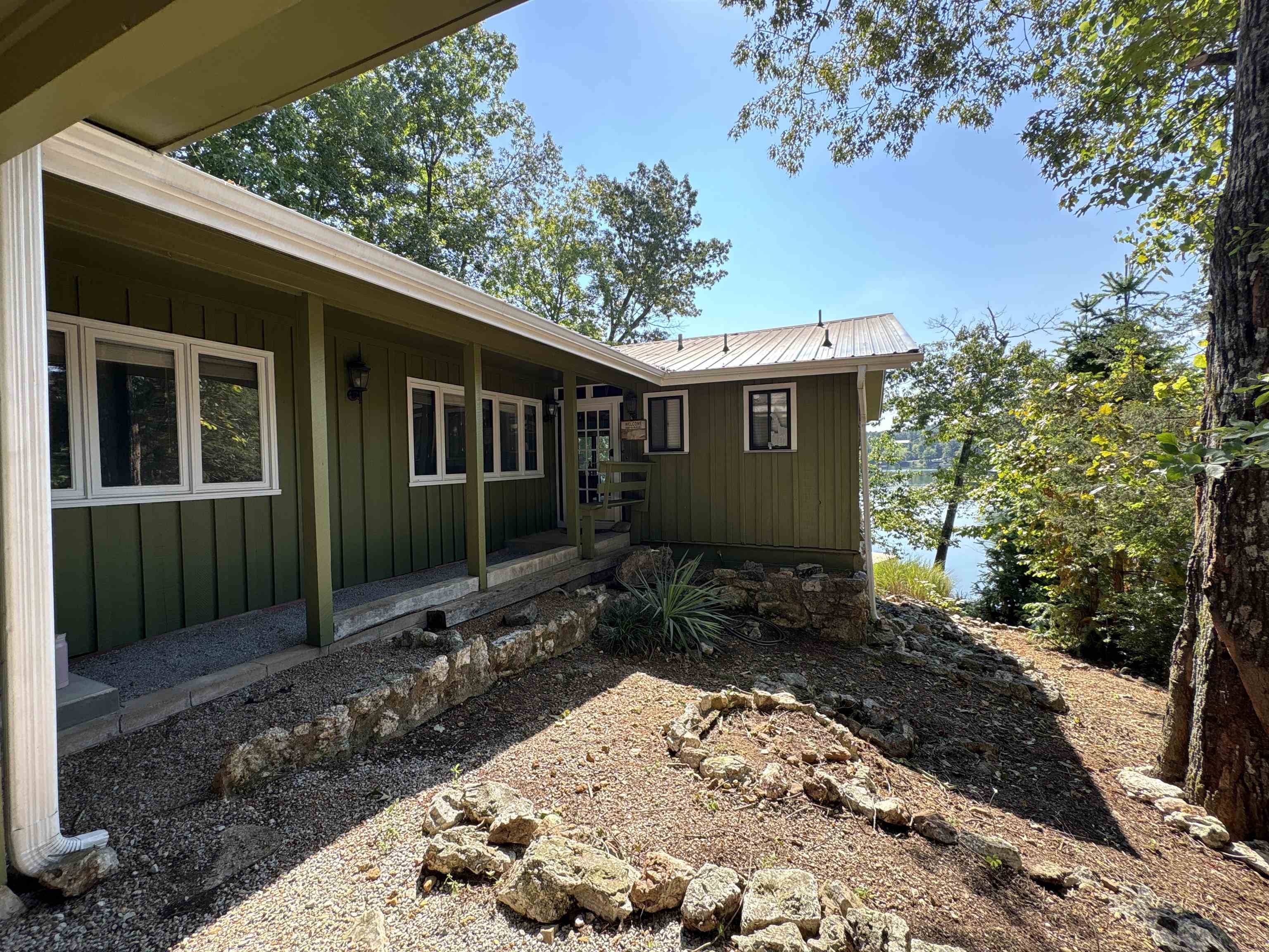 19 Modoc  Cherokee Village, AR