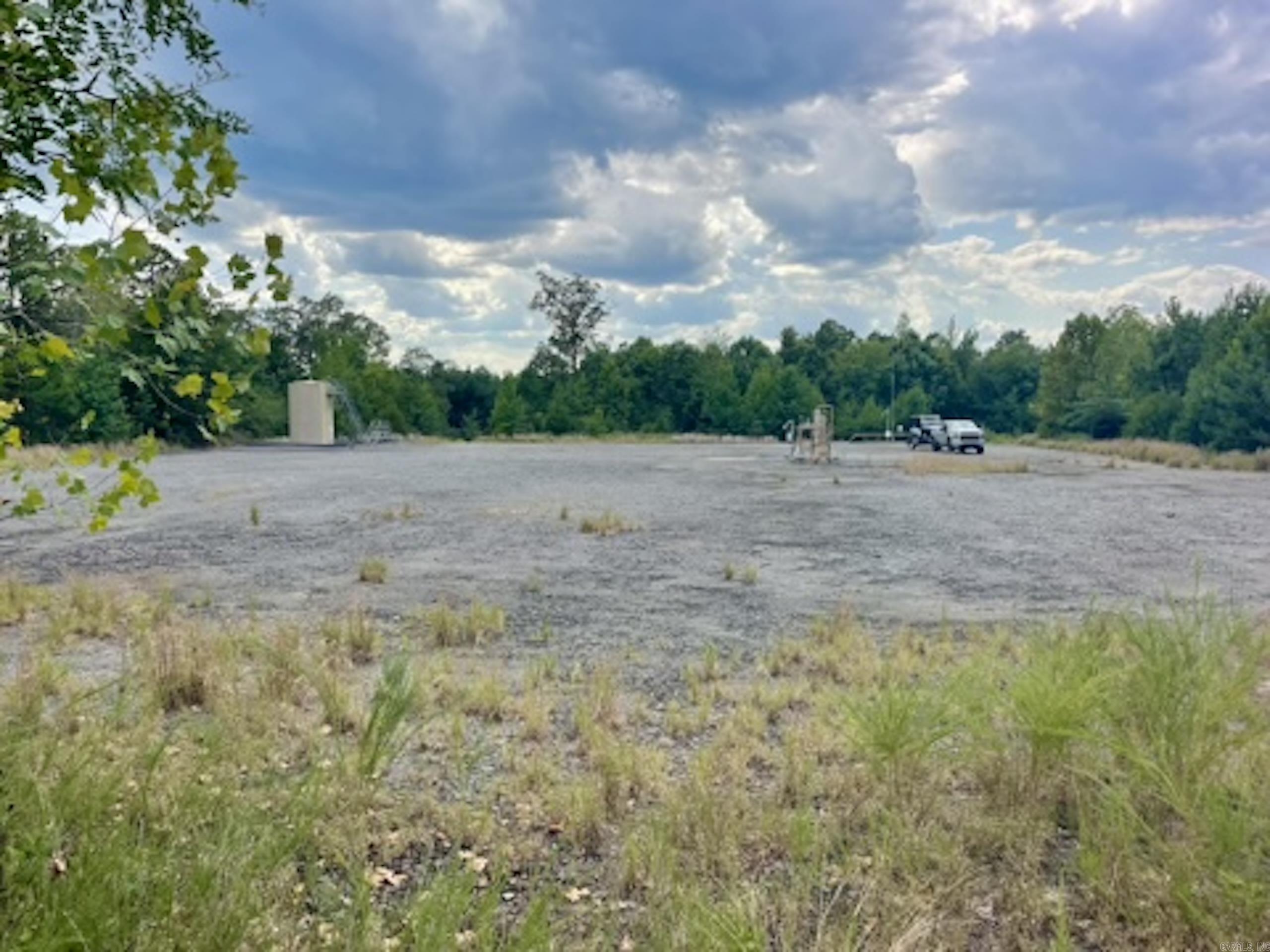 000 Barren's Loop Road,  Clinton, AR