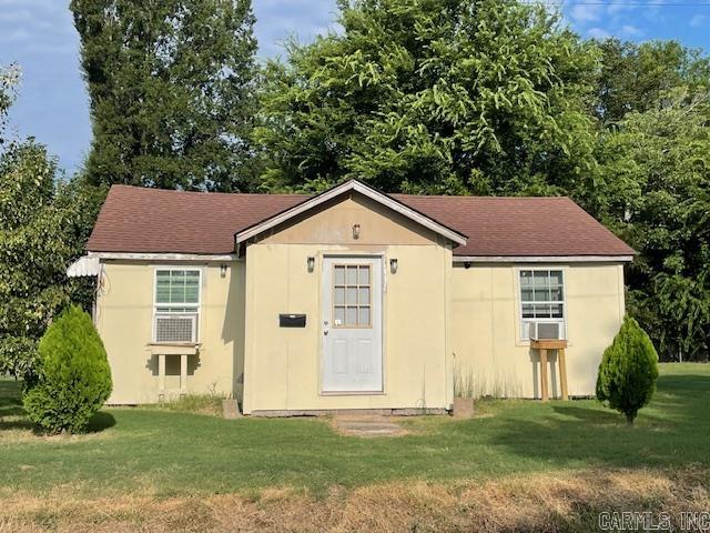 1412 S Grand  Stuttgart, AR