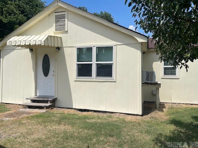 1412 S Grand  Stuttgart, AR