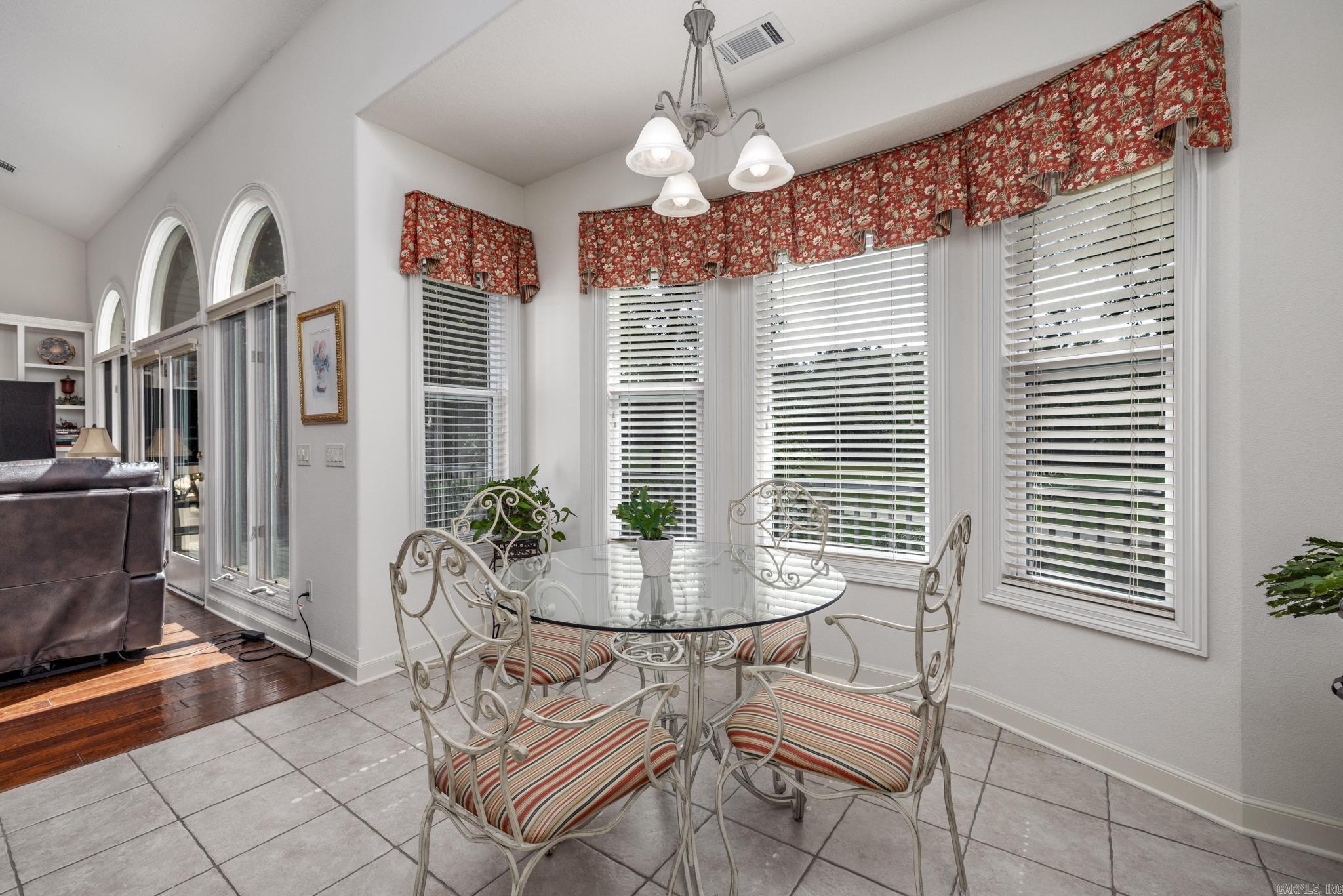 5 Vencedor  Hot Springs Village, AR