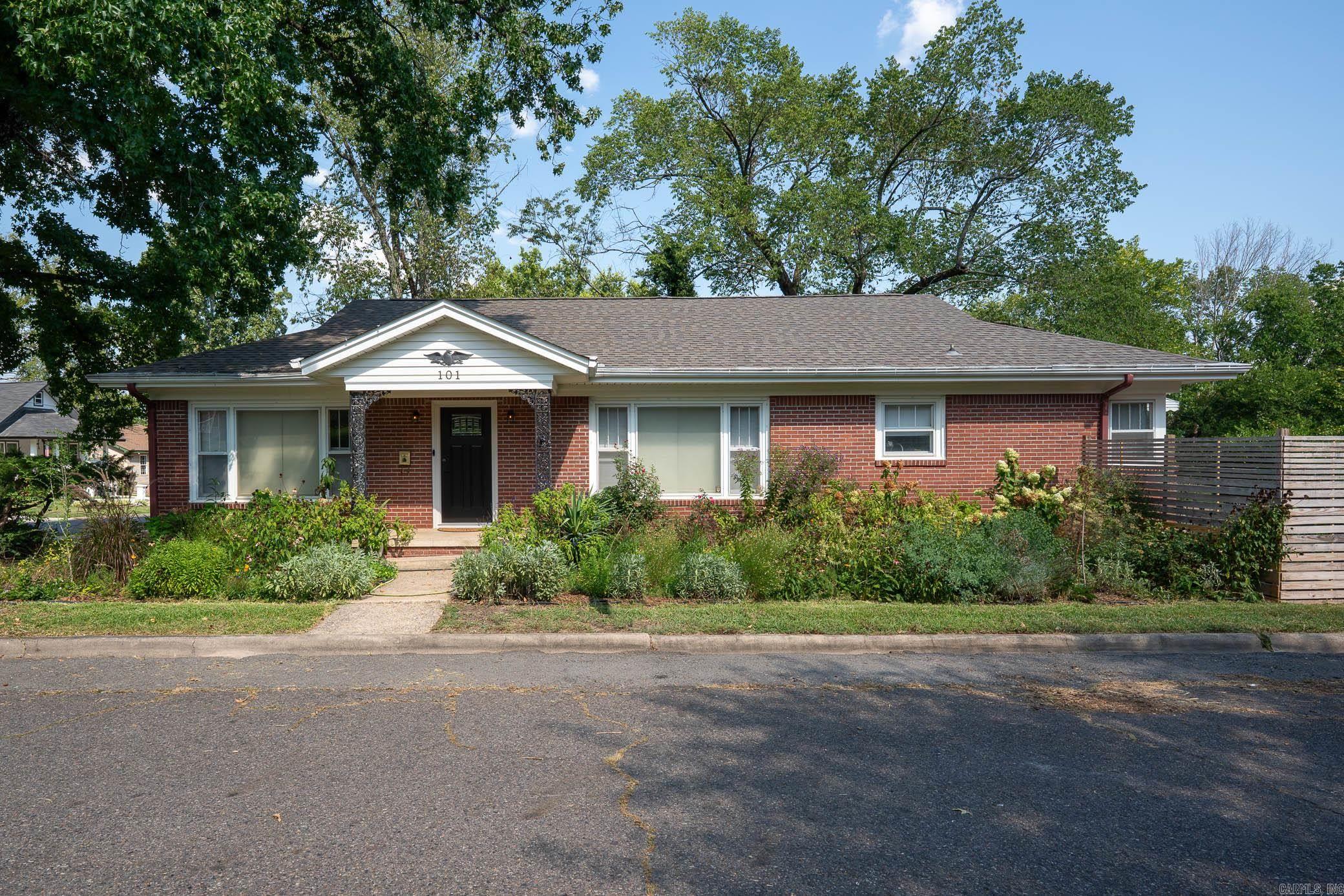 101 Cherokee Street