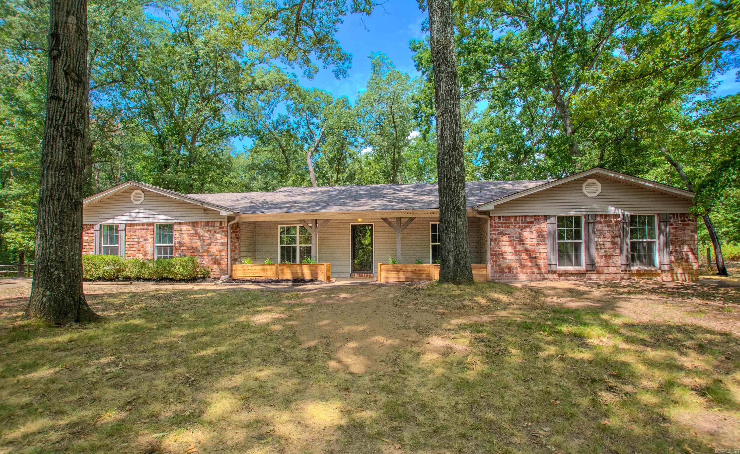 300 Oakmont  Alexander, AR