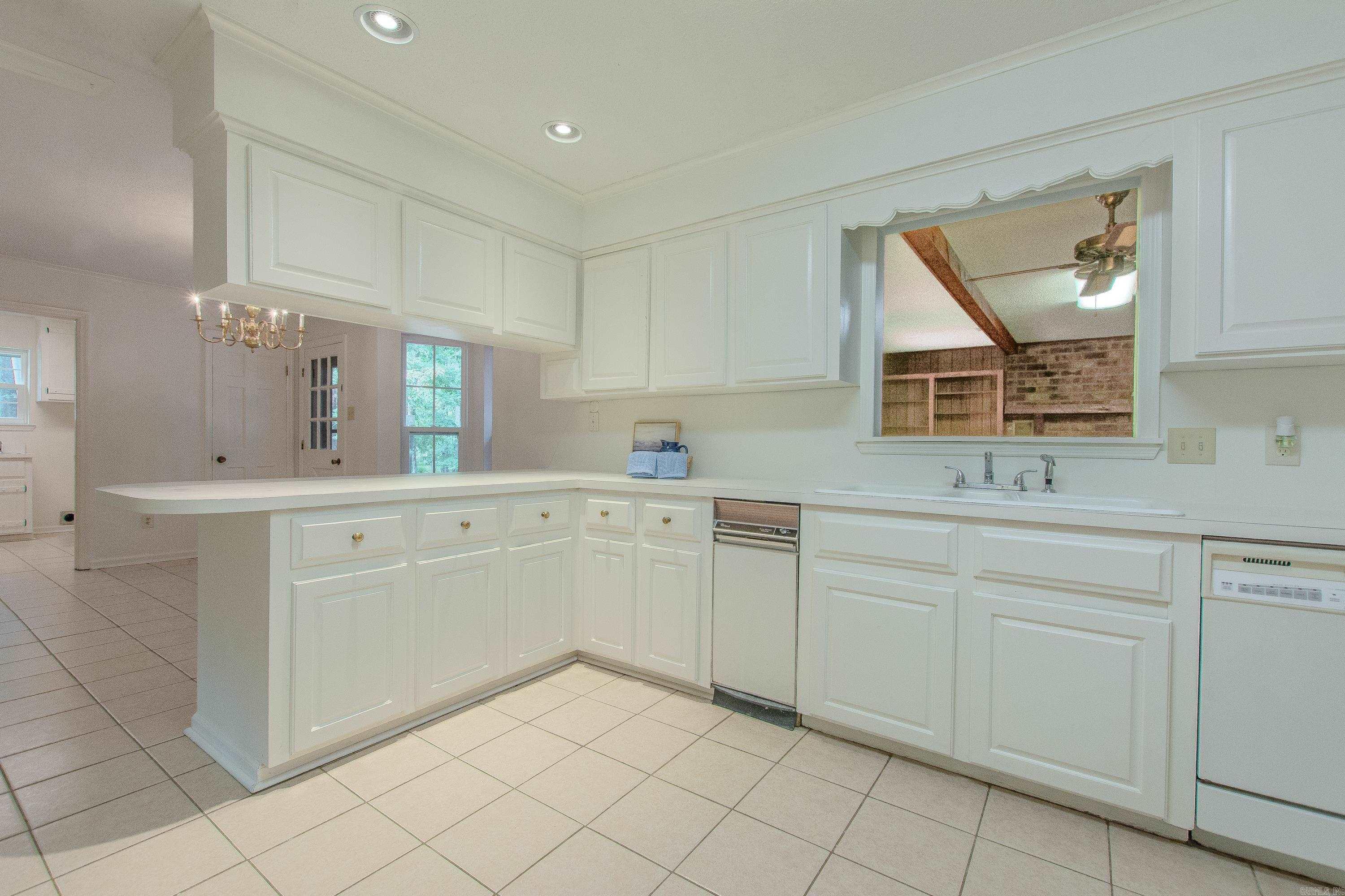 300 Oakmont  Alexander, AR