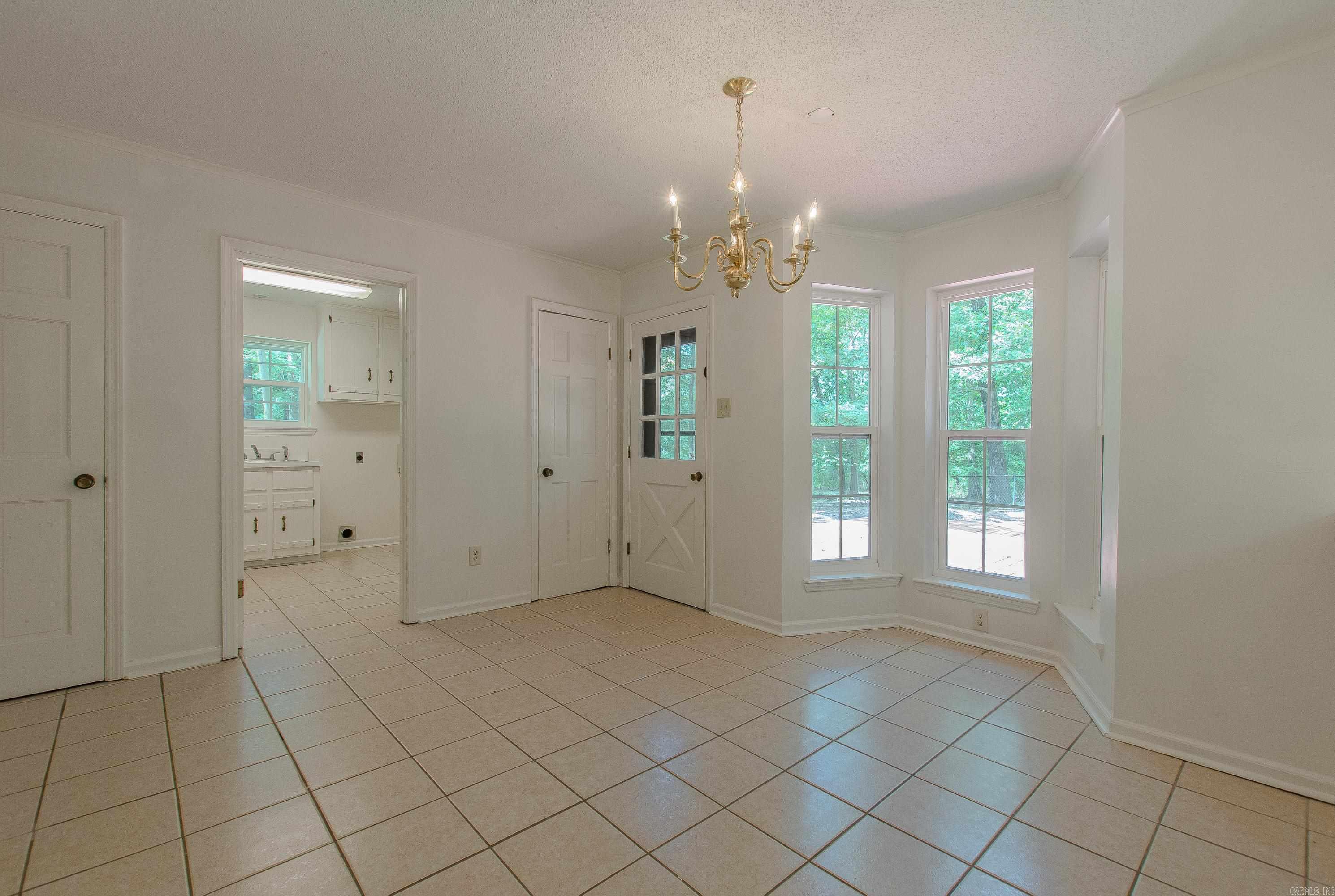 300 Oakmont  Alexander, AR