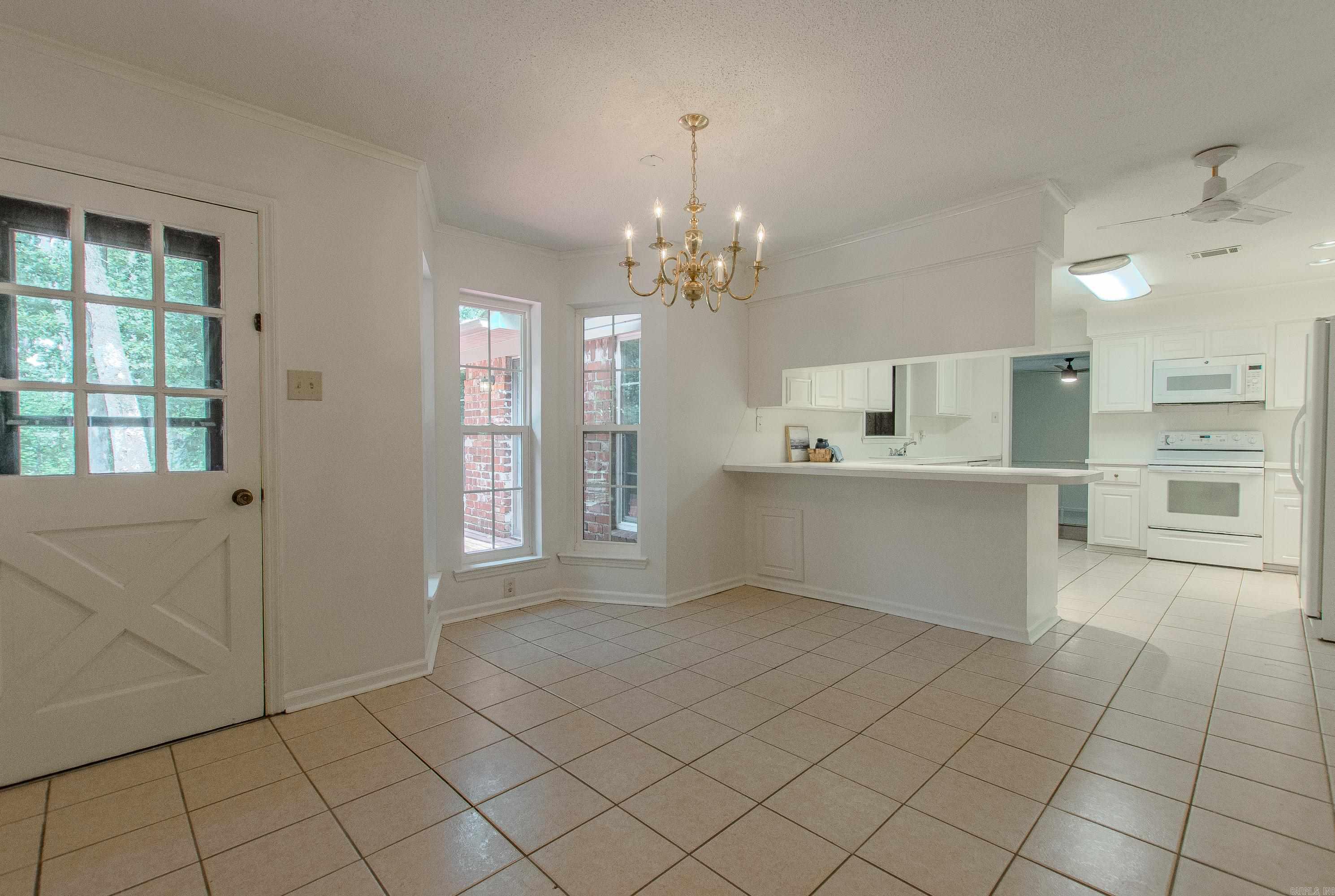 300 Oakmont  Alexander, AR