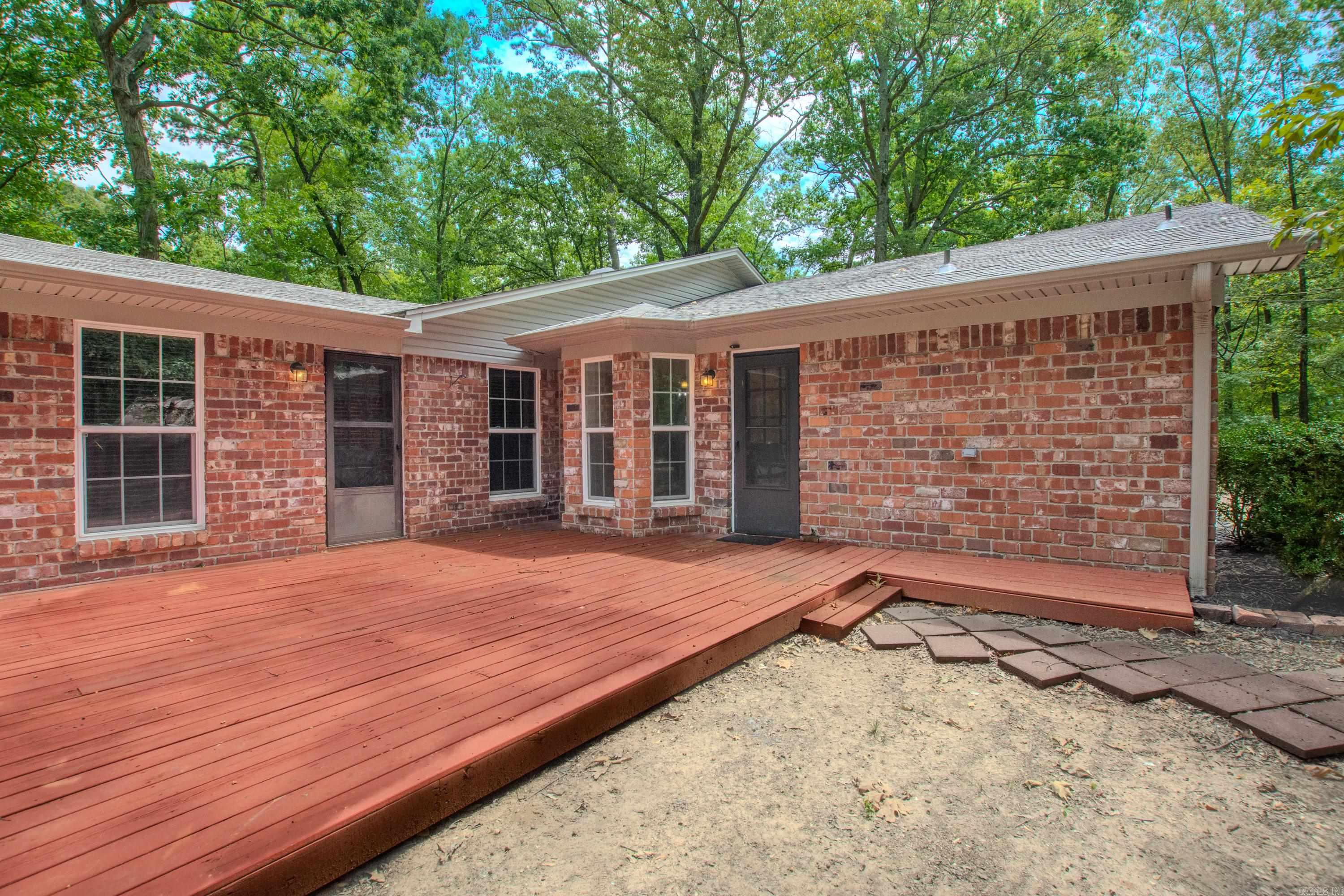 300 Oakmont  Alexander, AR