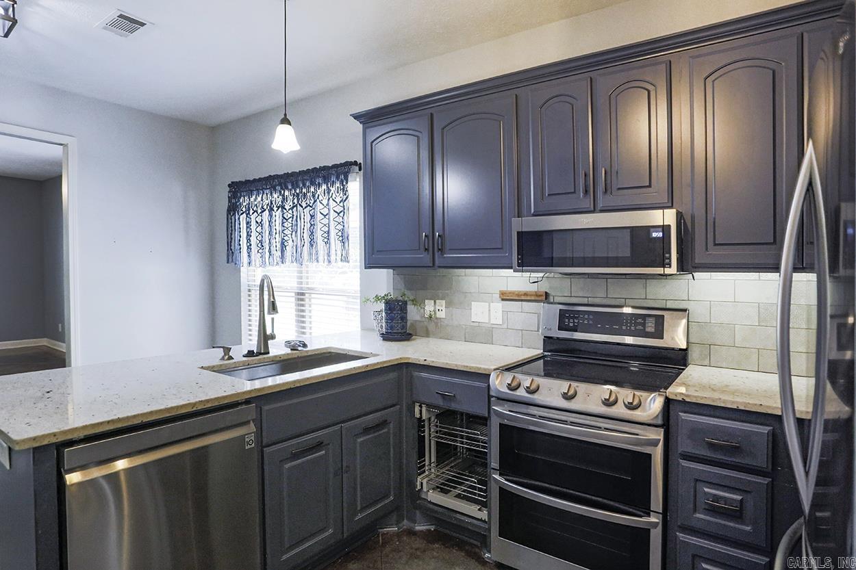 535 Davis  Conway, AR