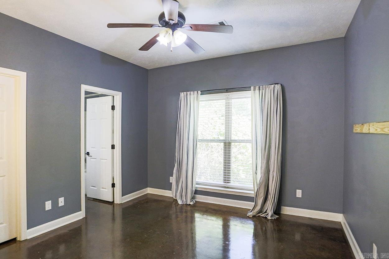 535 Davis  Conway, AR