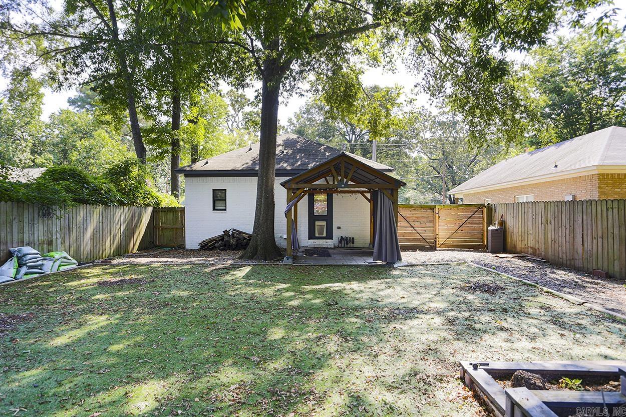 535 Davis  Conway, AR