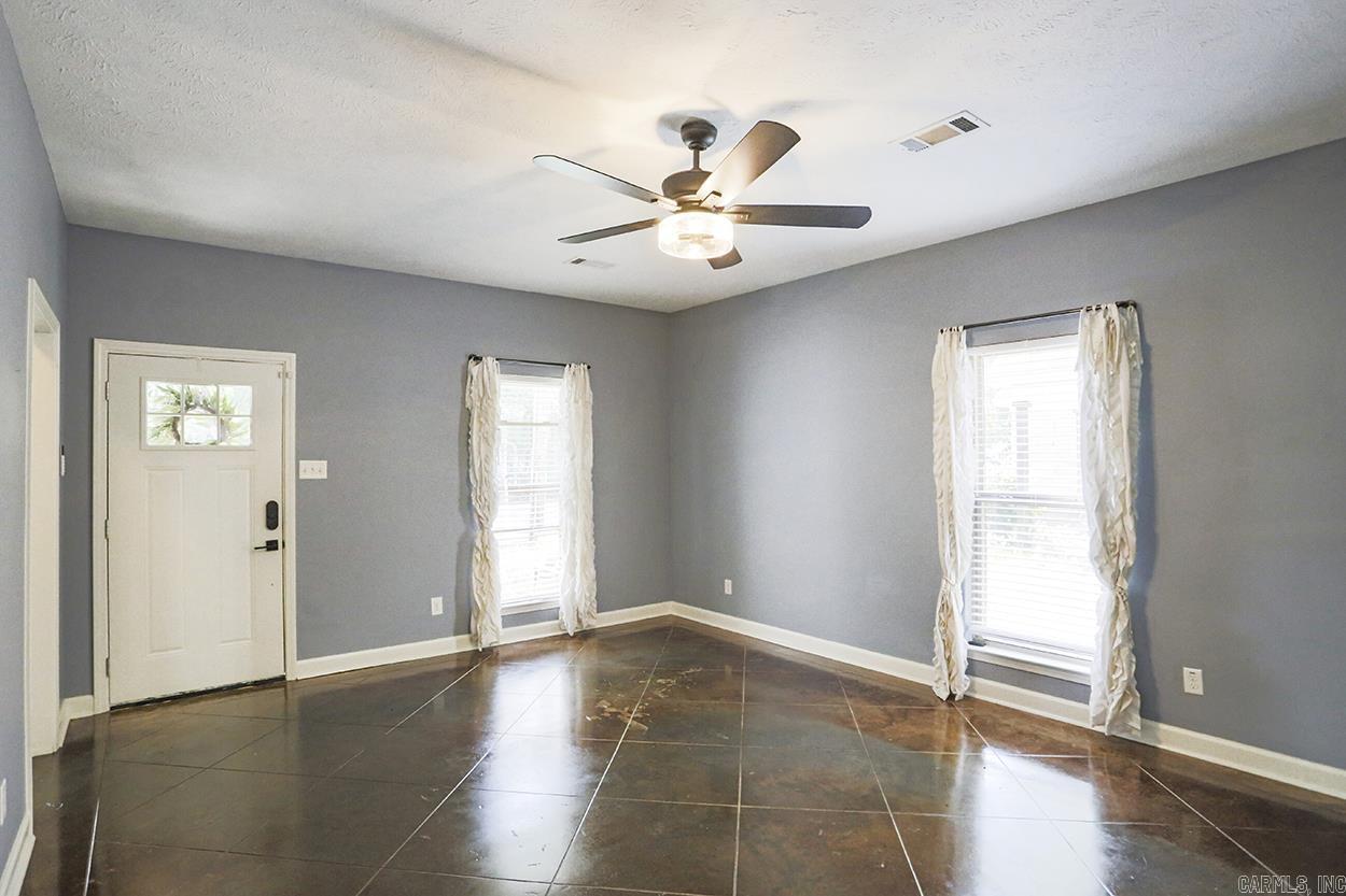 535 Davis  Conway, AR