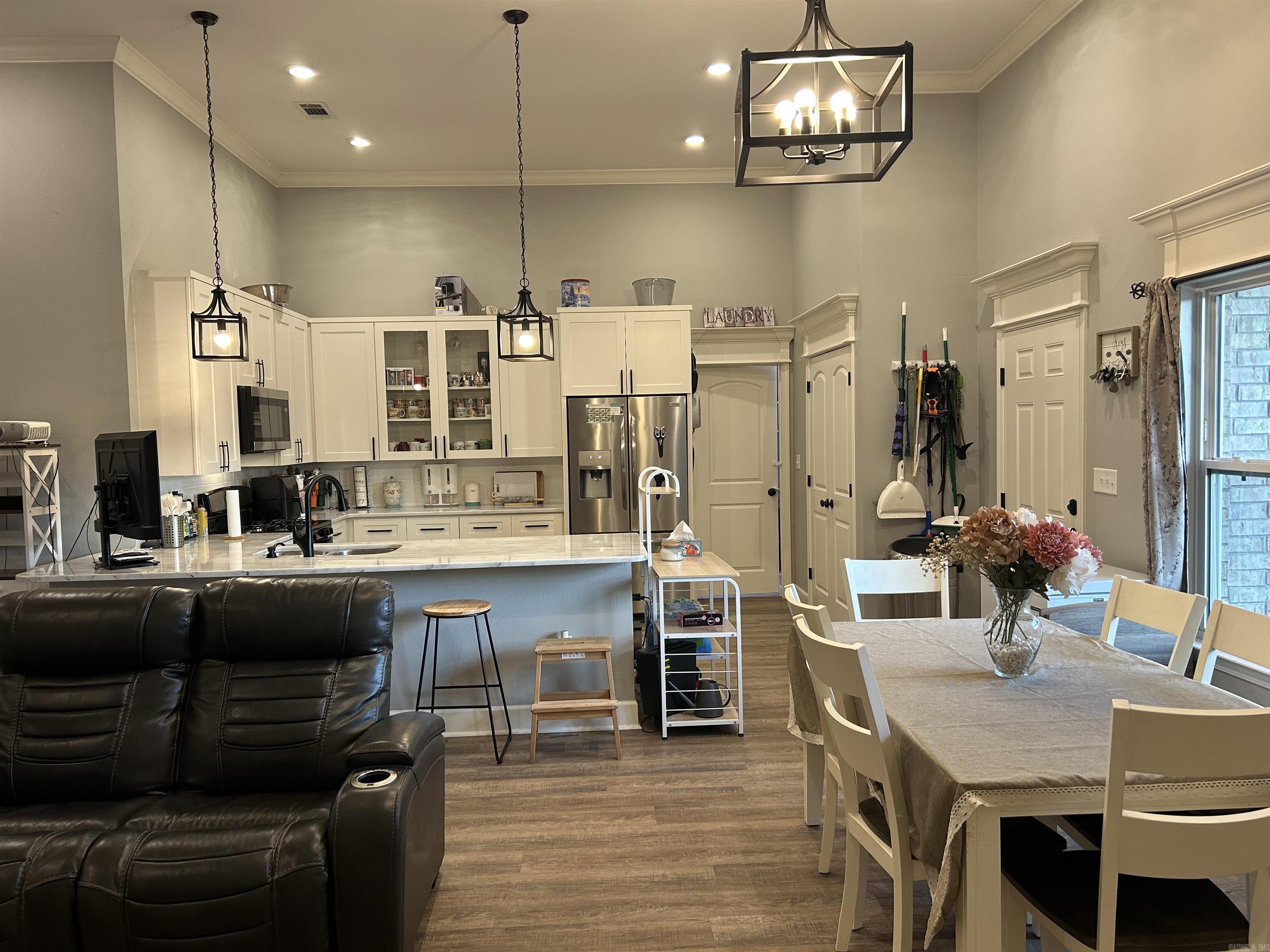 9138 Cliffside Dr  Sherwood, AR