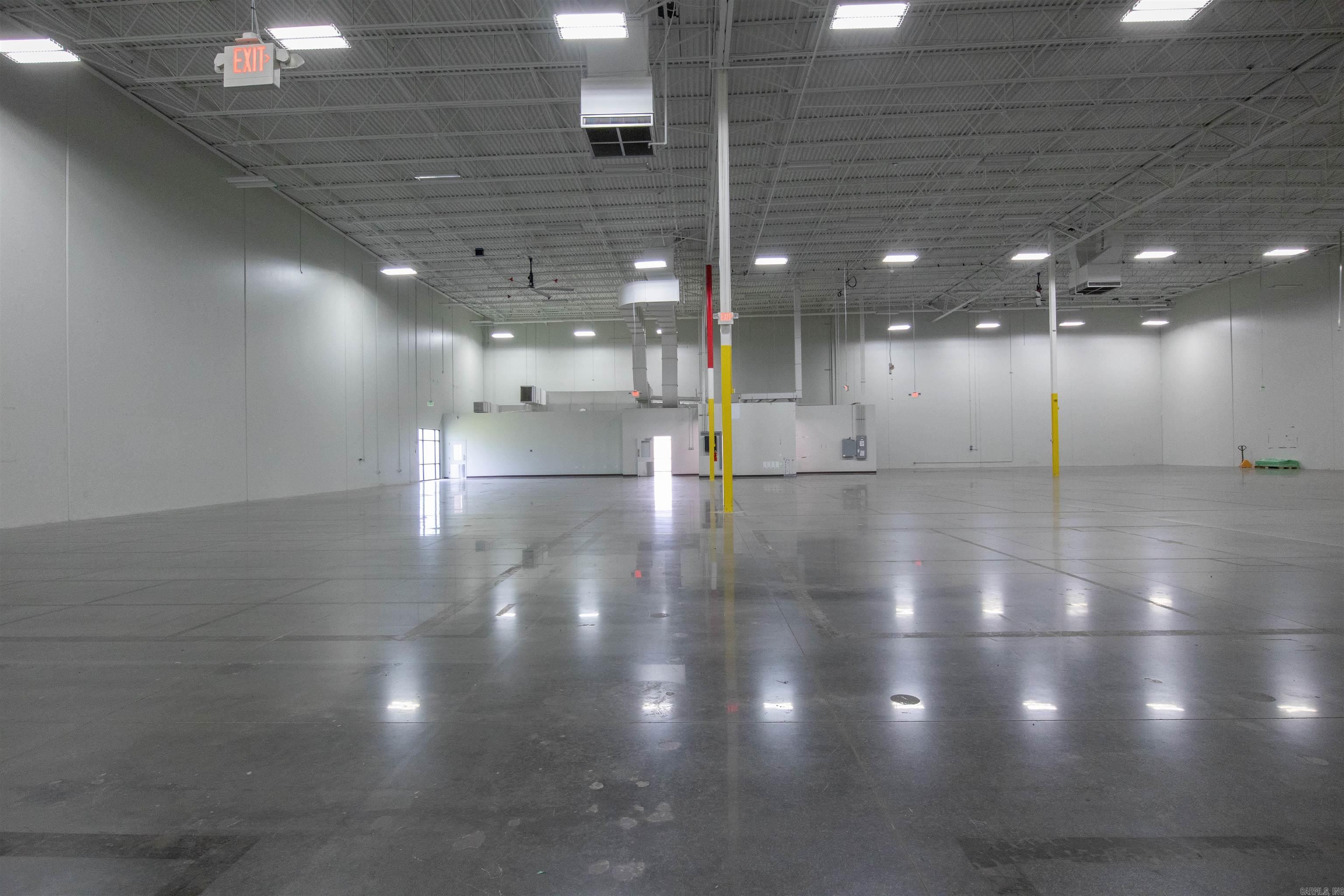 400 Sharkey  Maumelle, AR