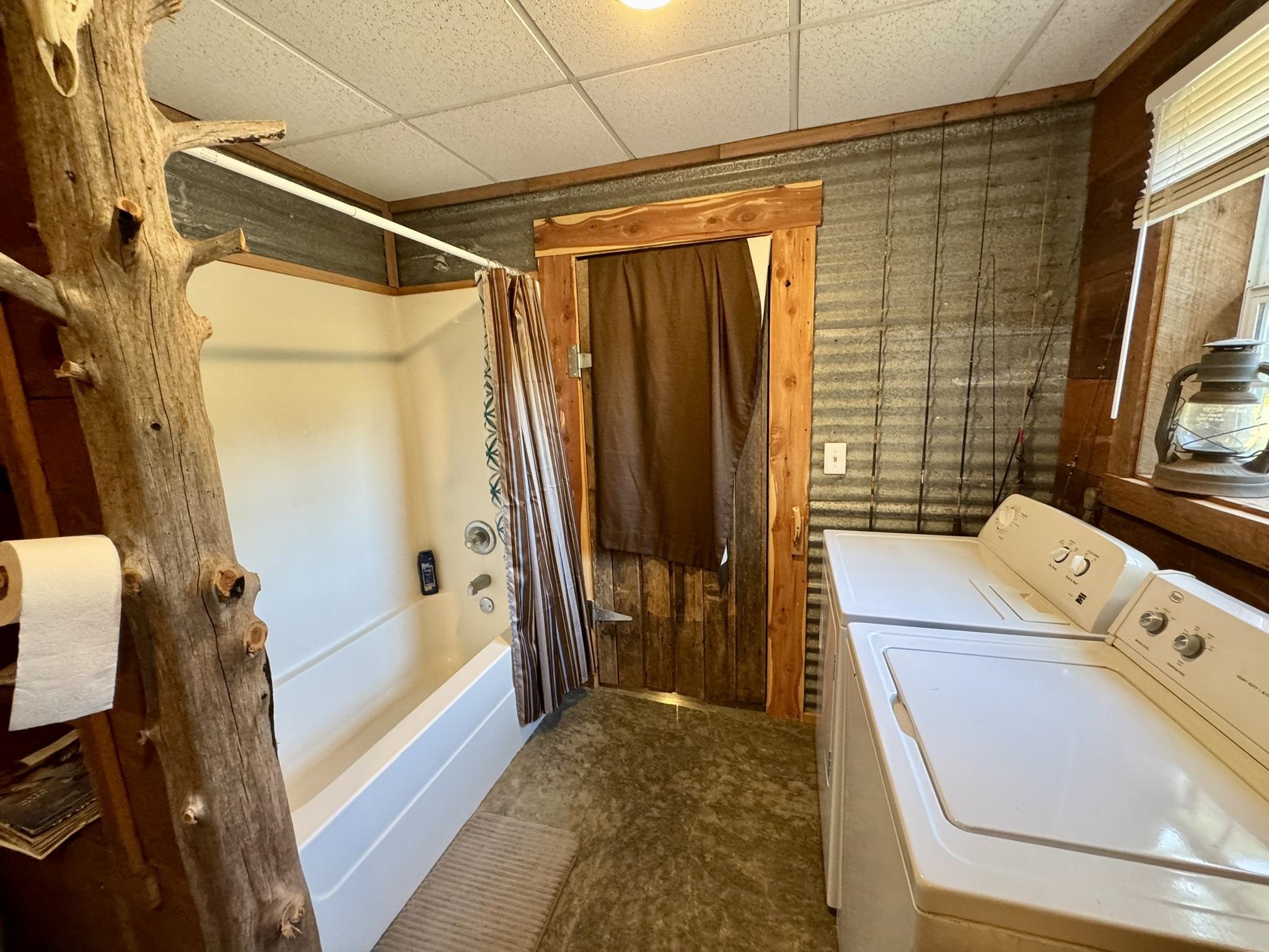1315 CR 67  Mammoth Spring, AR