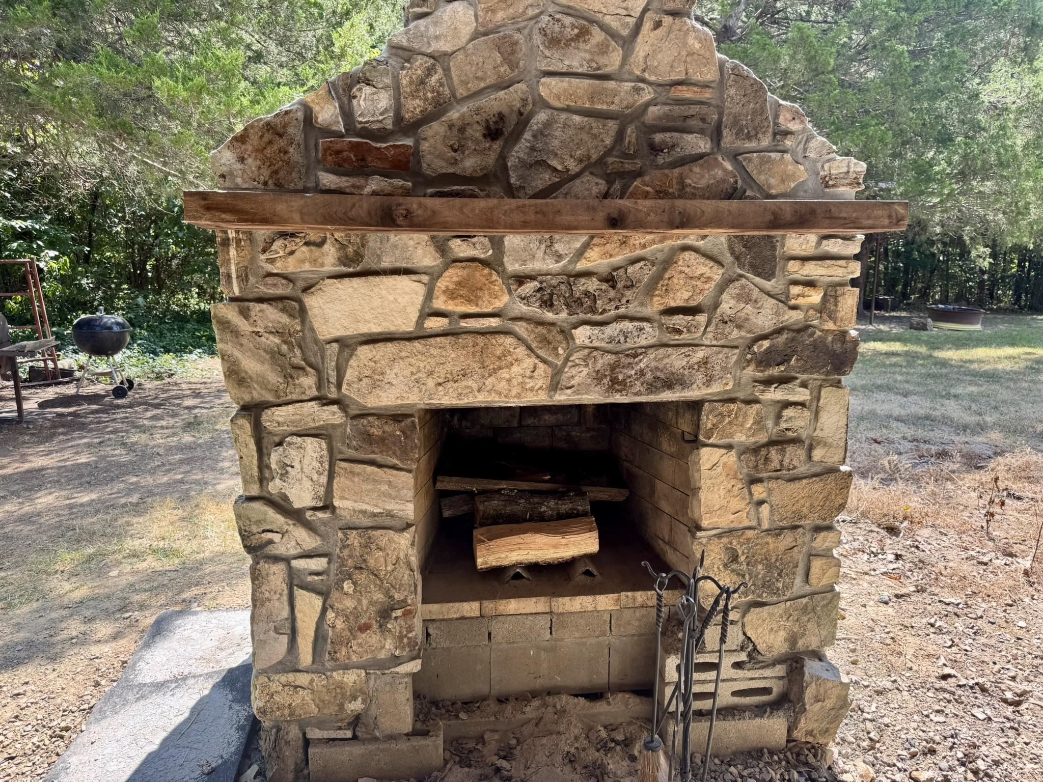 1315 CR 67  Mammoth Spring, AR