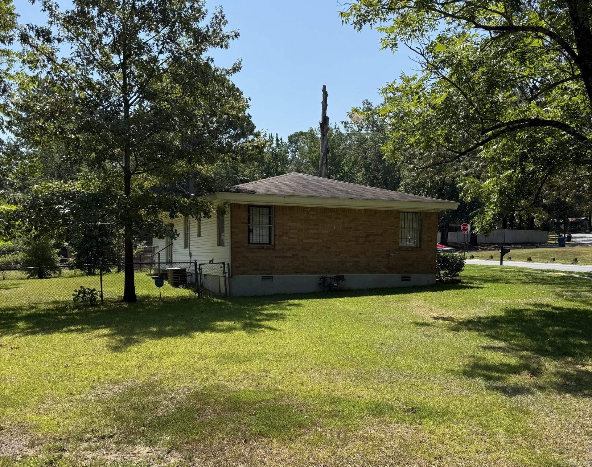 48 S Wakefield  Little Rock, AR