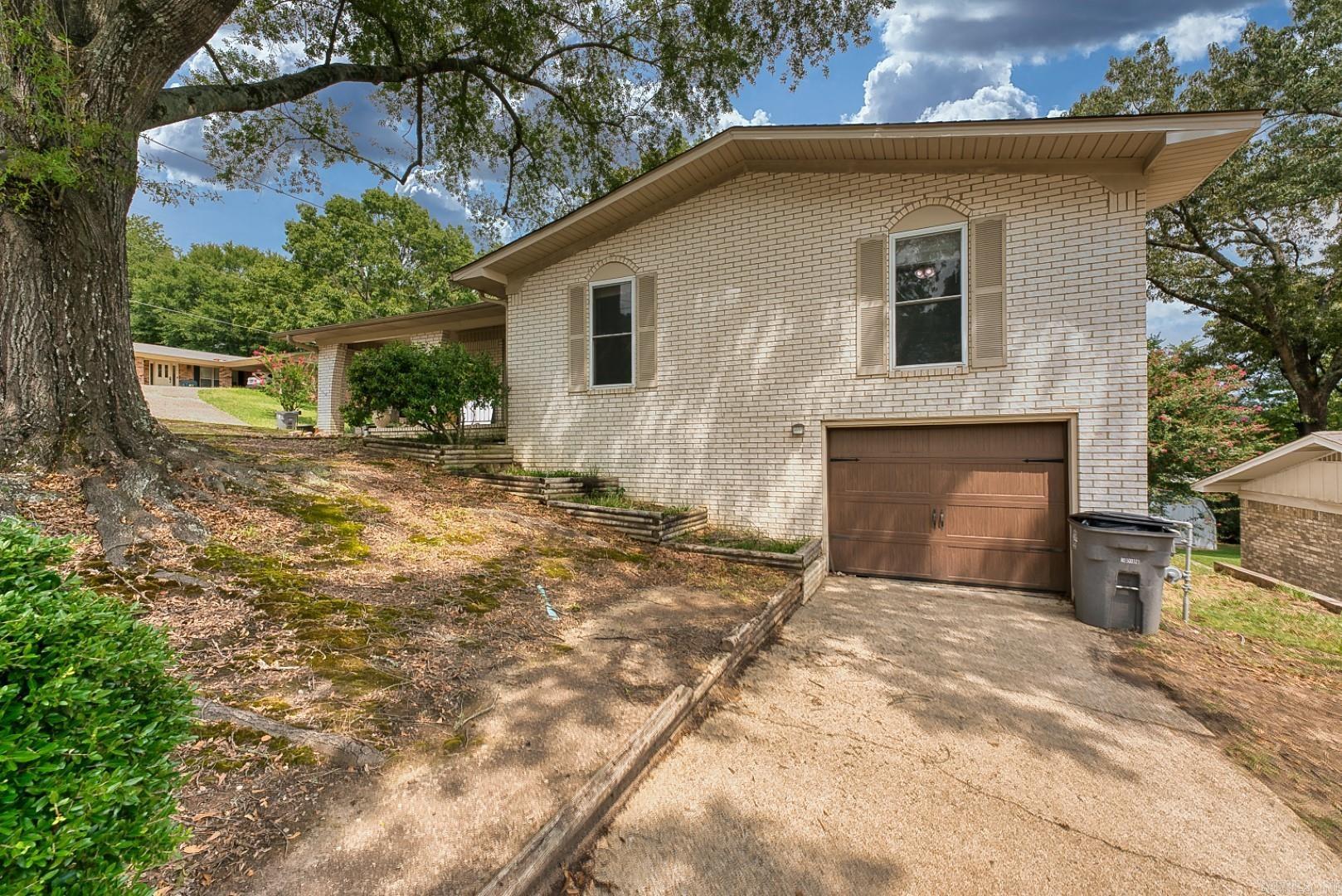 110 Pineview Street  Hot Springs, AR