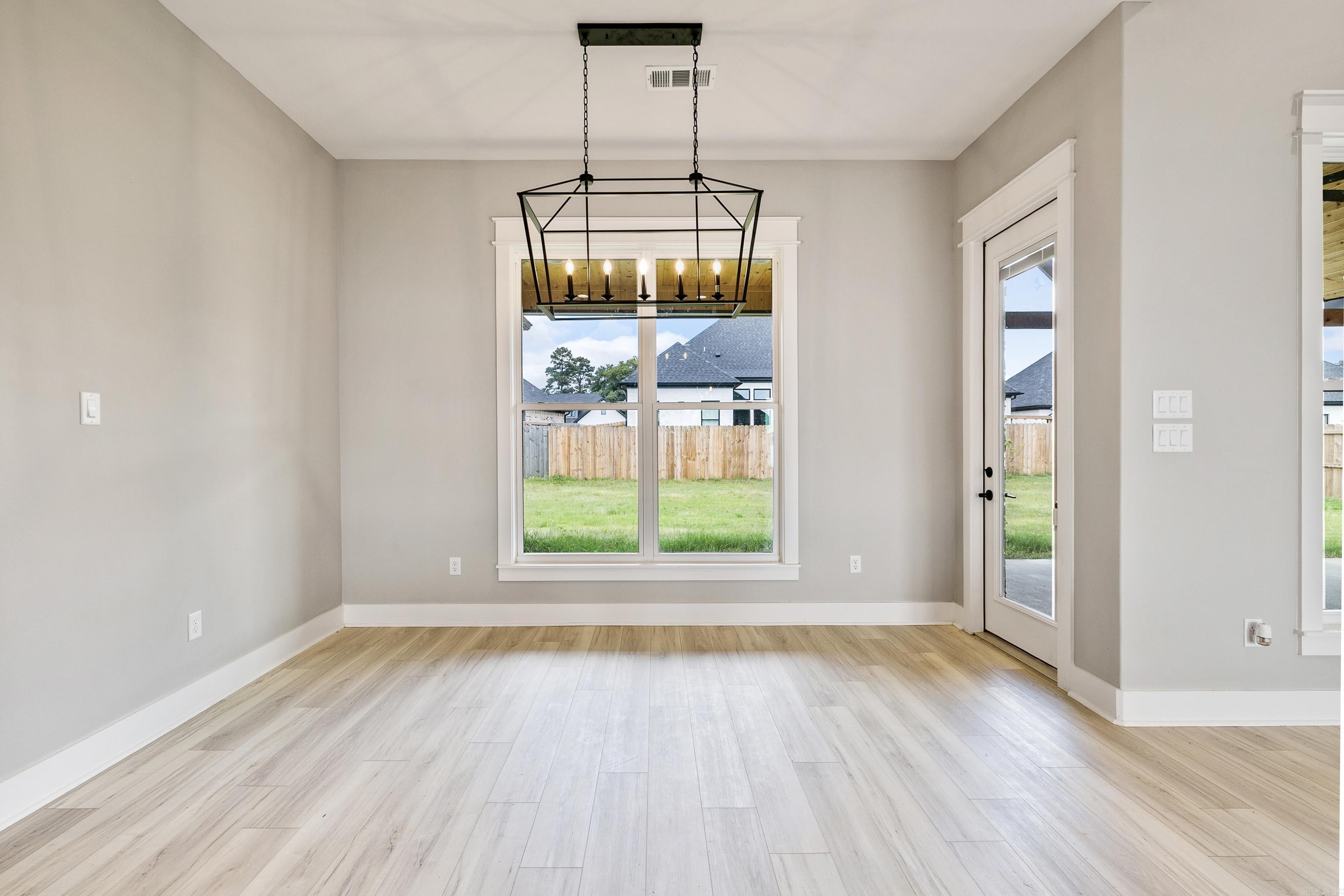 6048 Majestic Waters Drive Benton, AR 72019