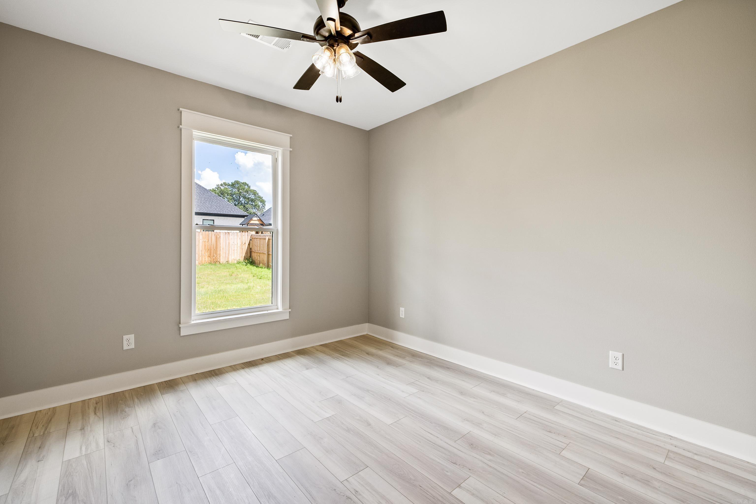 6048 Majestic Waters Drive Benton, AR 72019