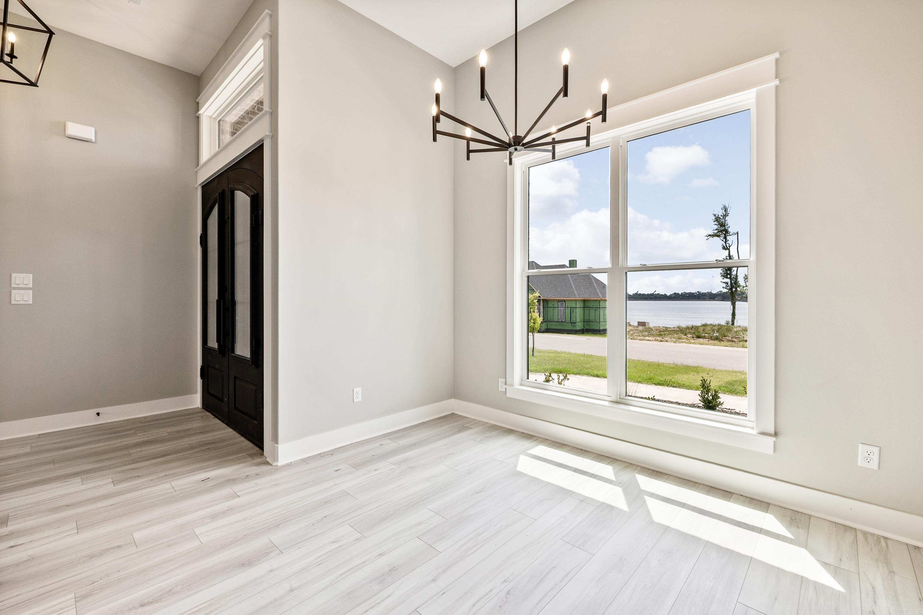 6048 Majestic Waters Drive Benton, AR 72019