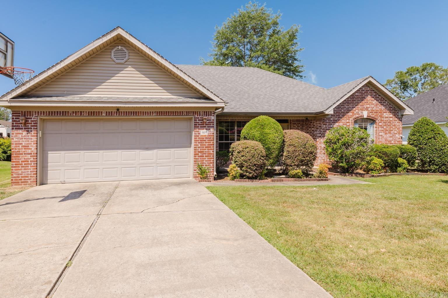 3105 Shelby Dr  Benton, AR