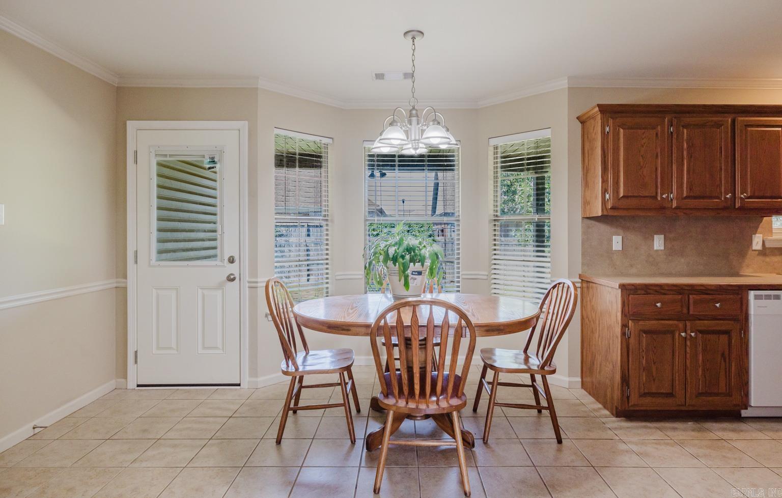3105 Shelby Dr  Benton, AR