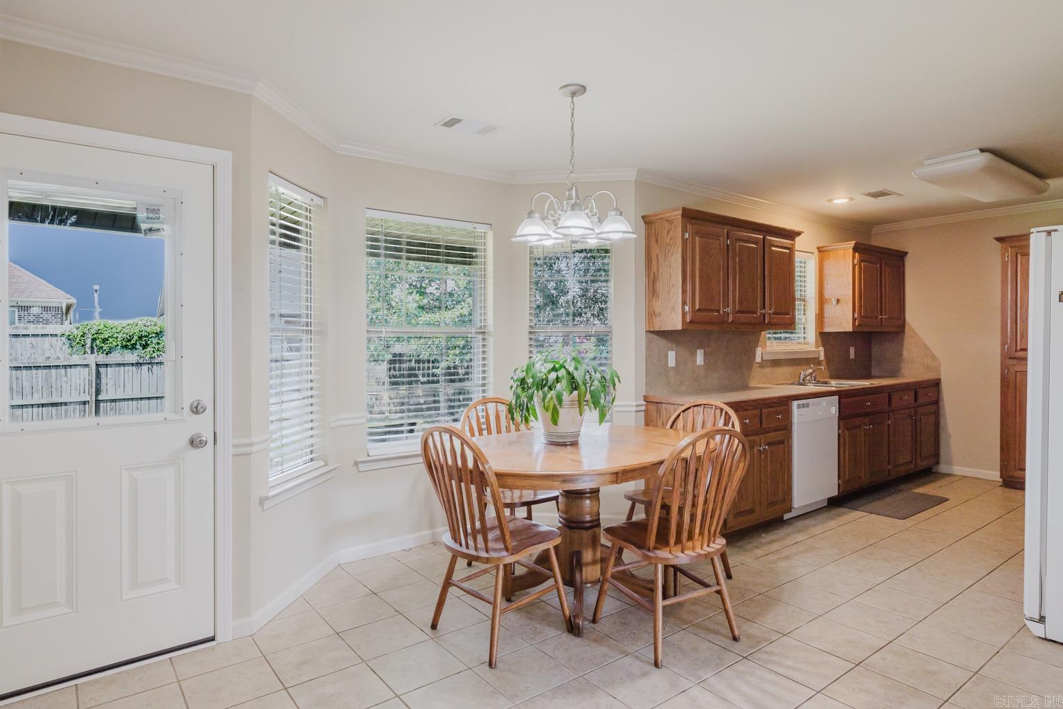 3105 Shelby Dr  Benton, AR