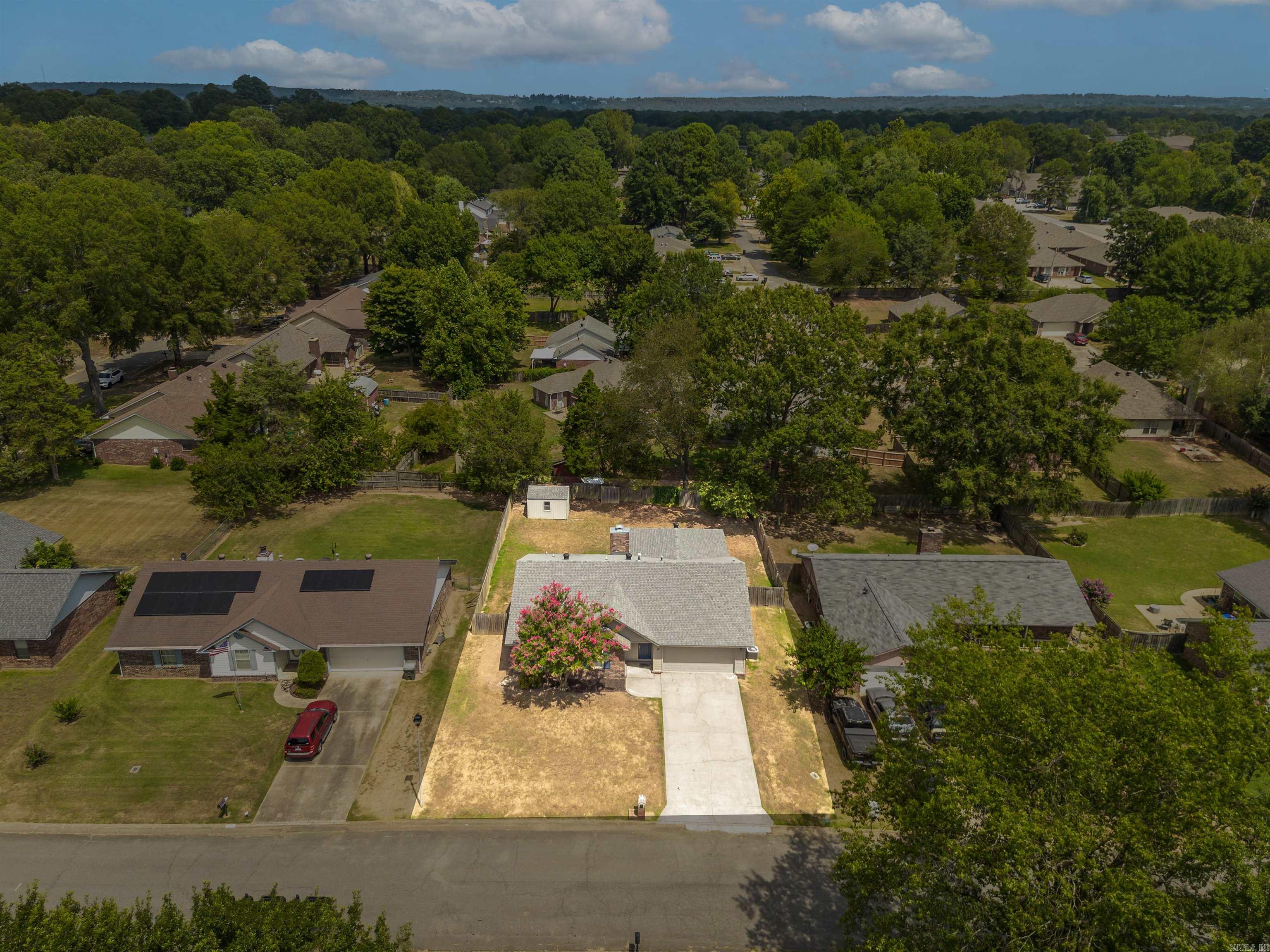 18 Manchester Dr. Conway, AR 72034