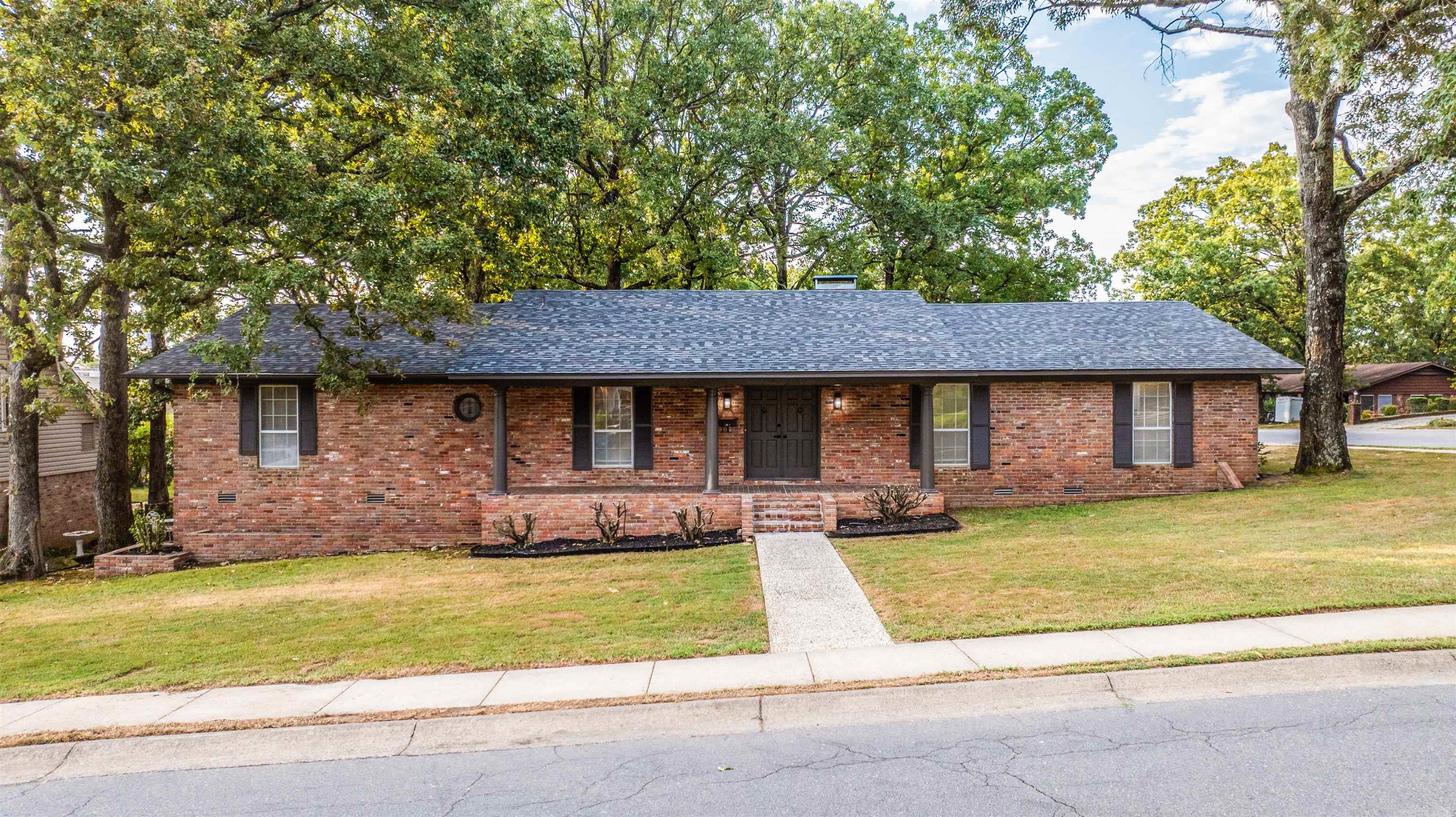 7000 Comanche  North Little Rock, AR