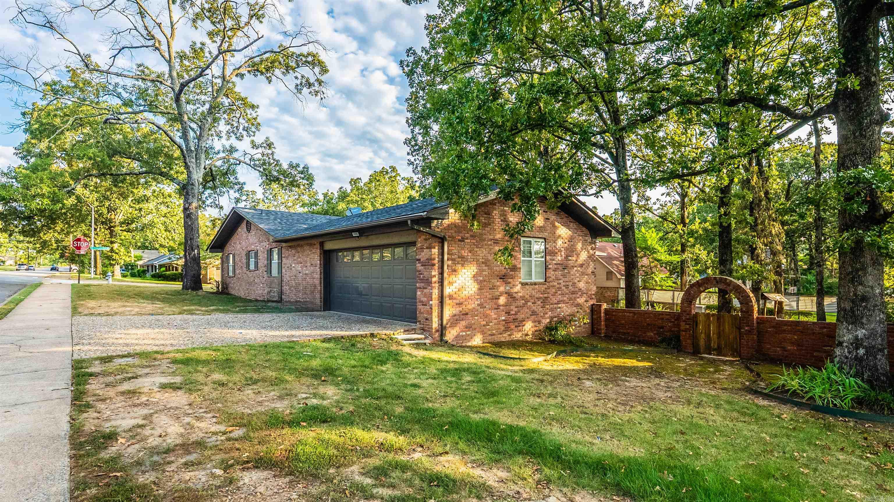 7000 Comanche  North Little Rock, AR