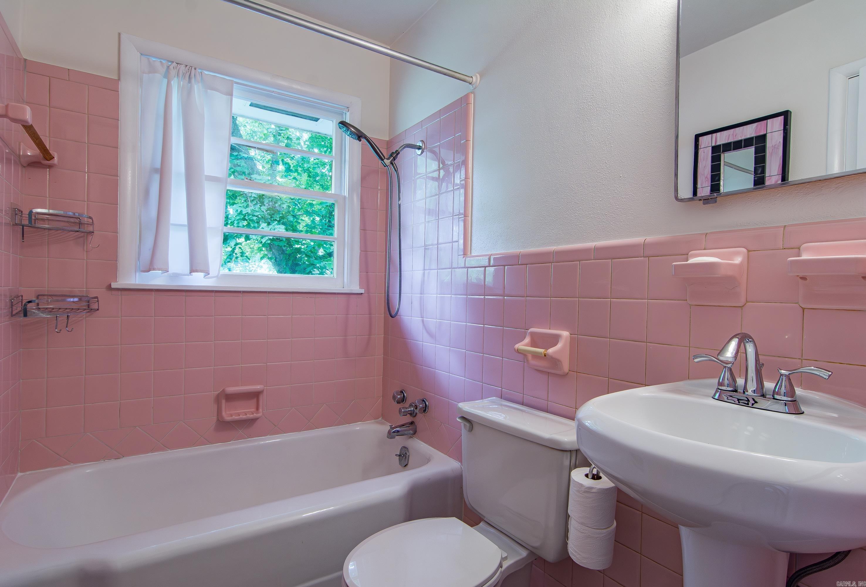 8109 Oak Ridge  Sherwood, AR