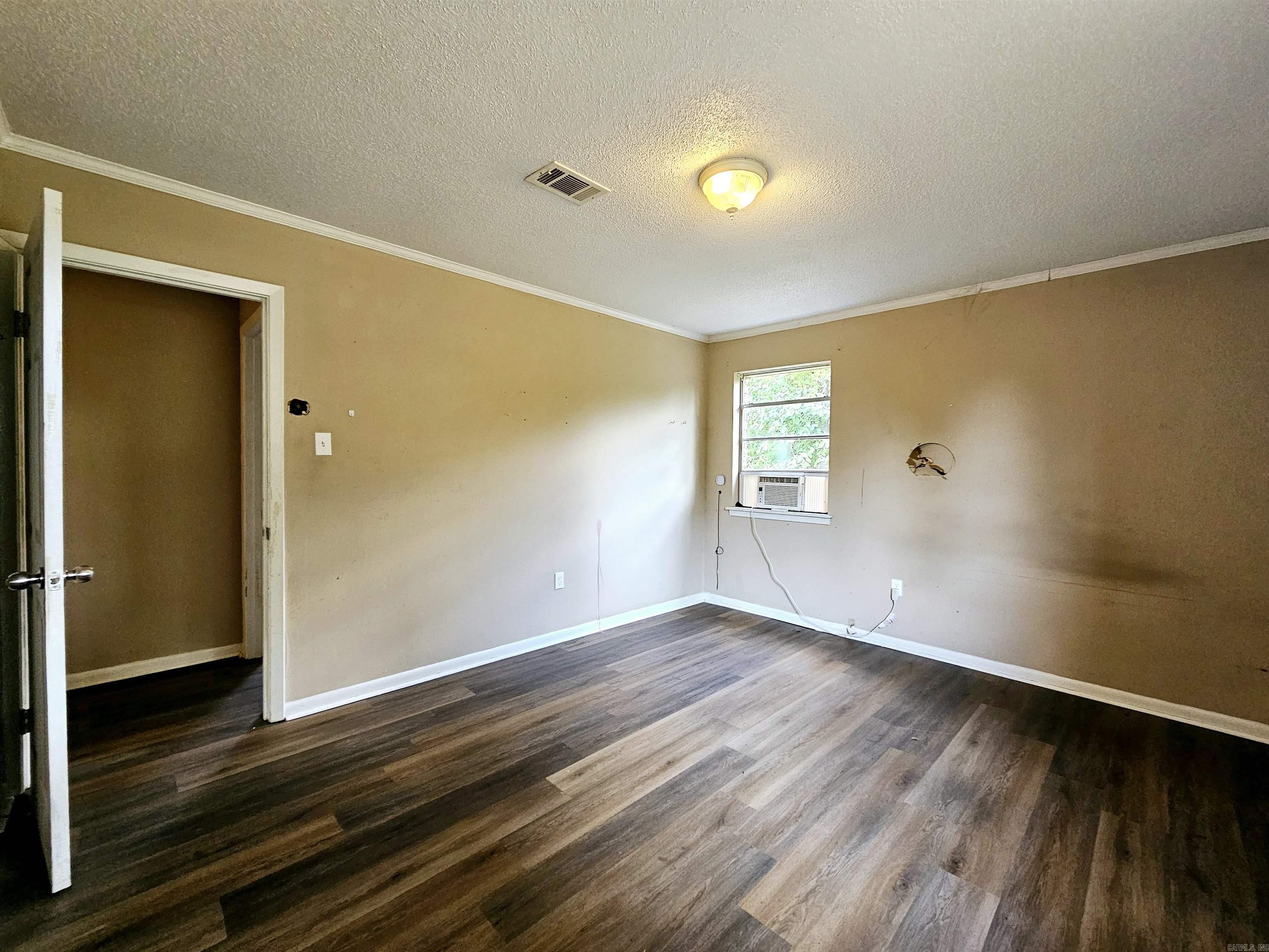 766 Main  Conway, AR