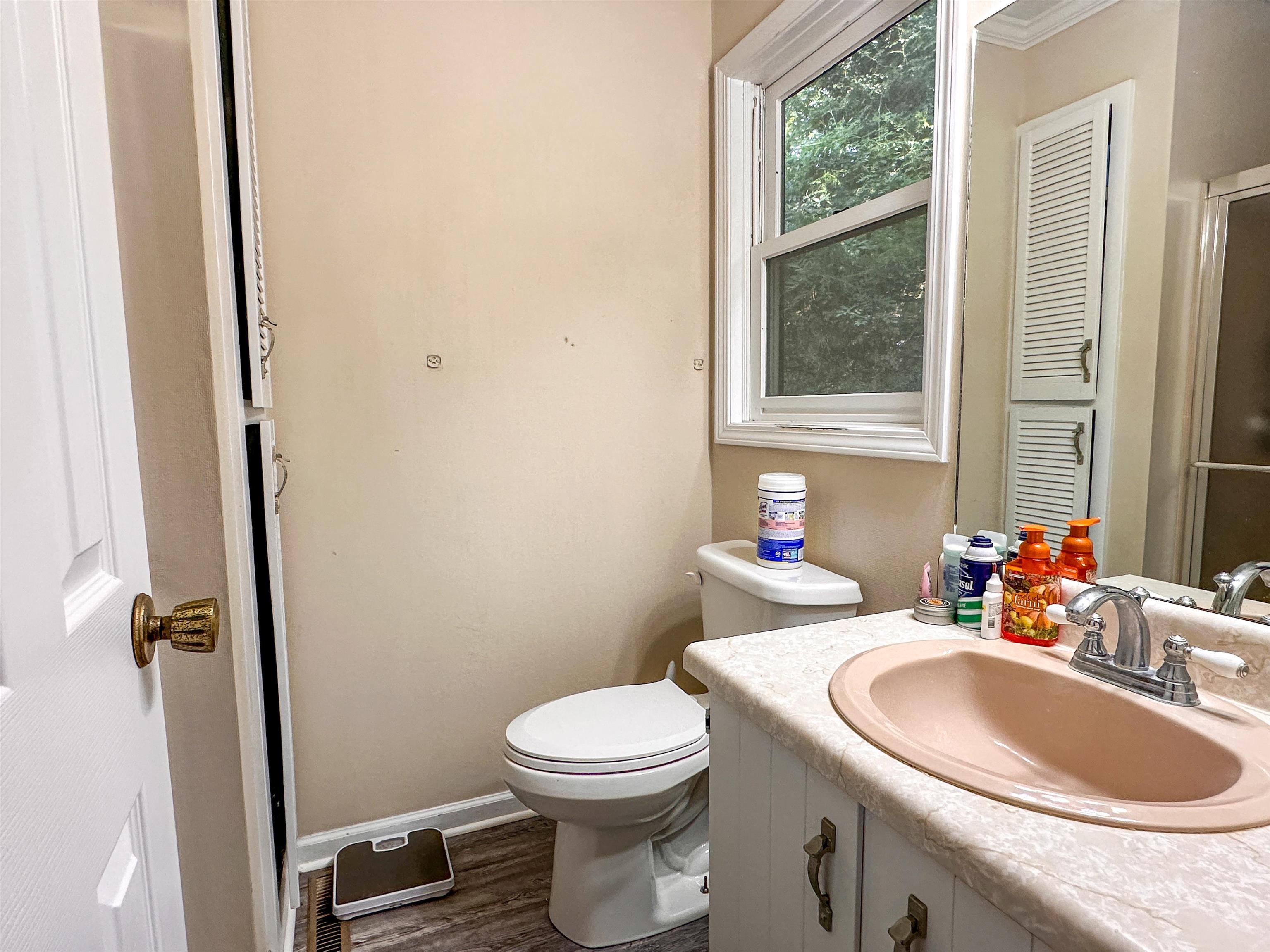 5 Ustisti  Cherokee Village, AR