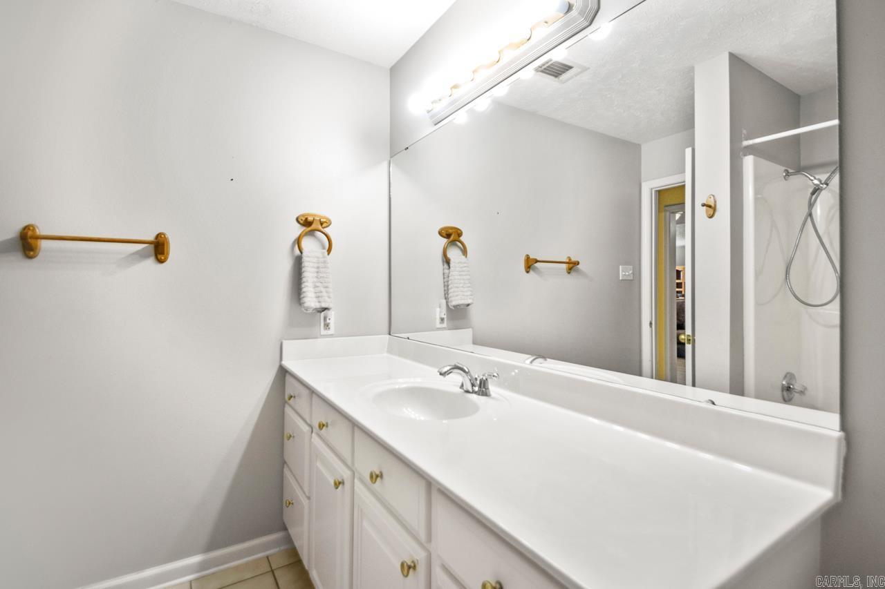 25 W Skyline Drive Greenbrier, AR 72058