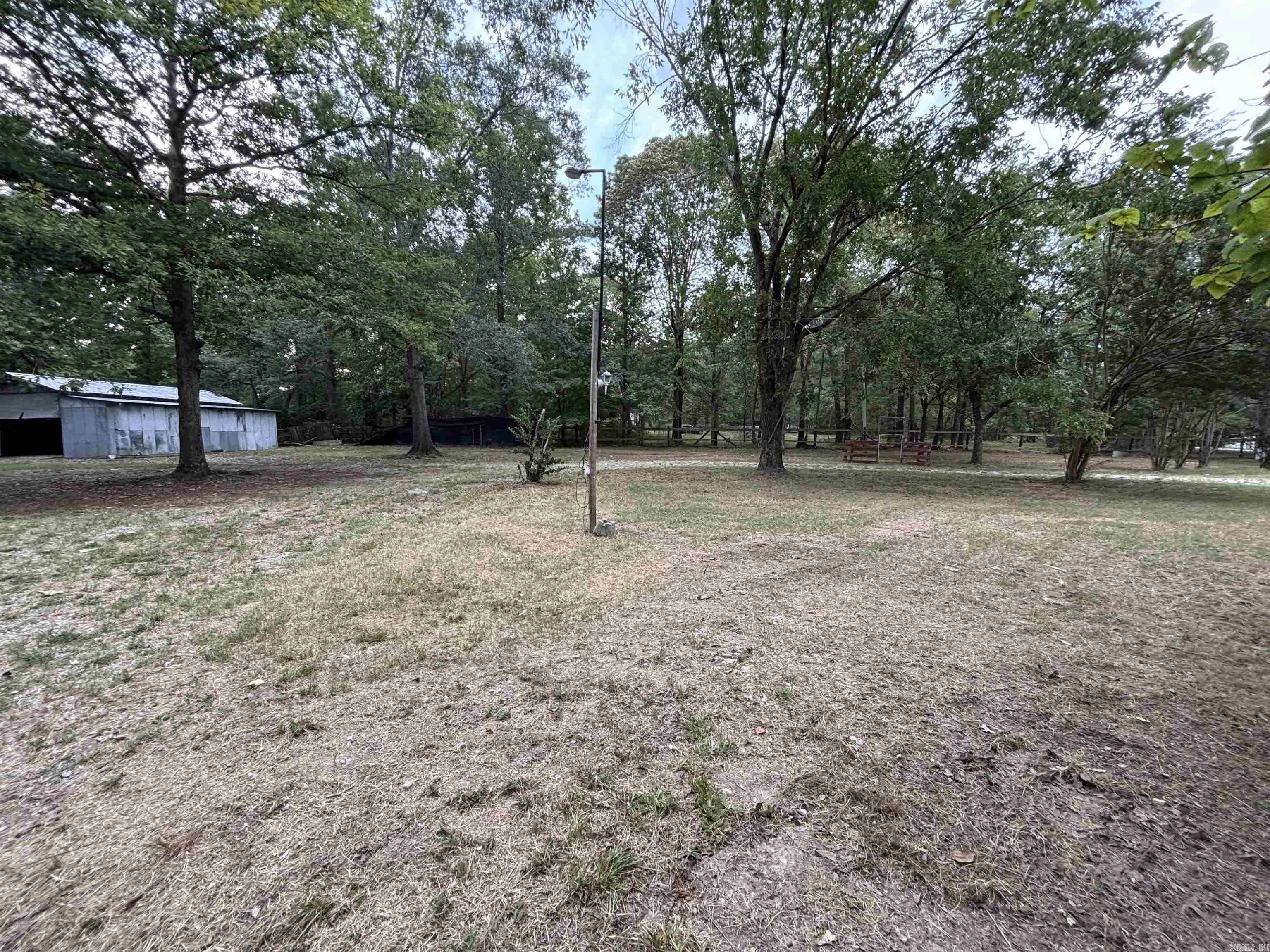 8201 Oakview Dr  Hensley, AR