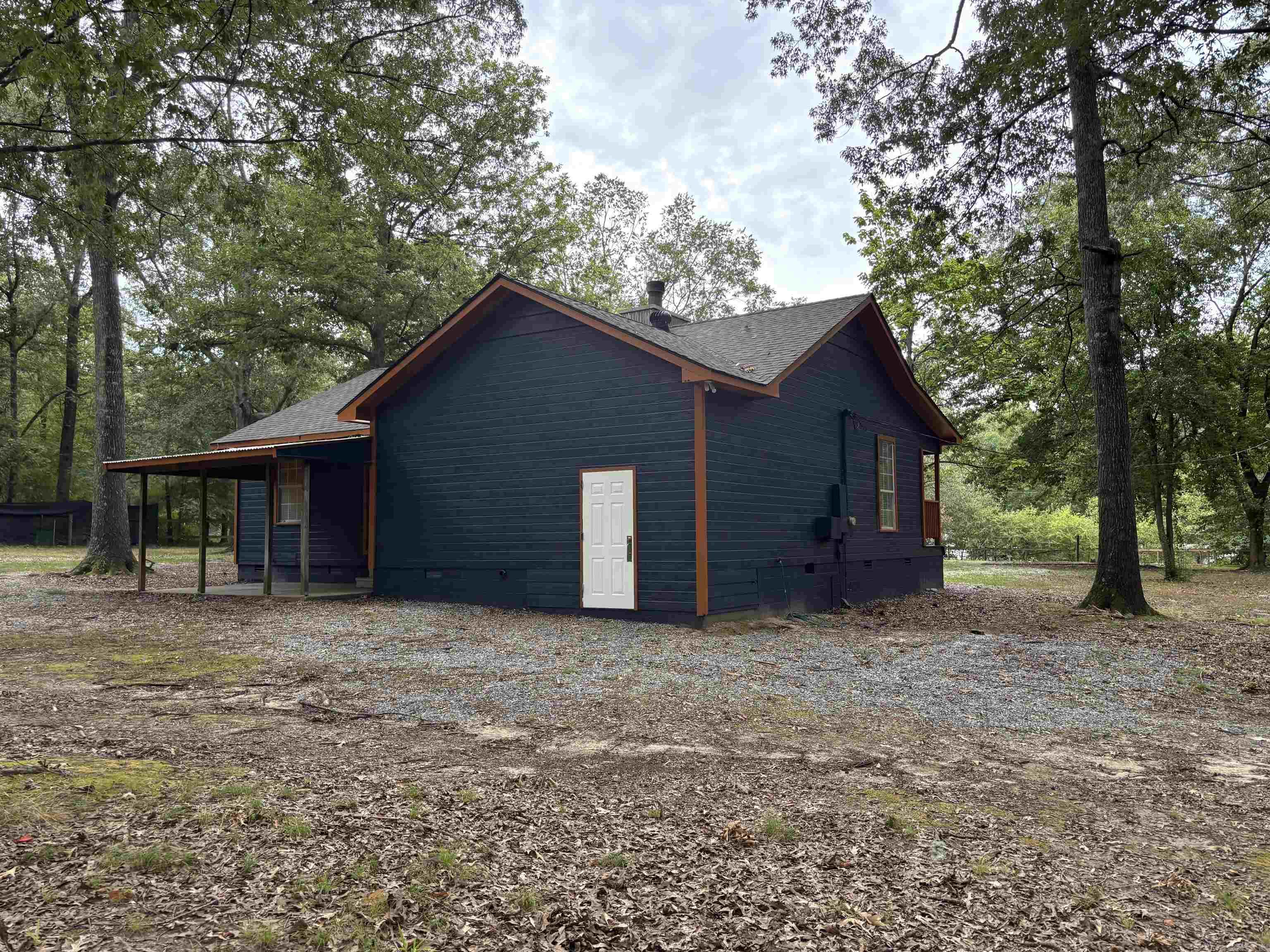 8201 Oakview Dr  Hensley, AR