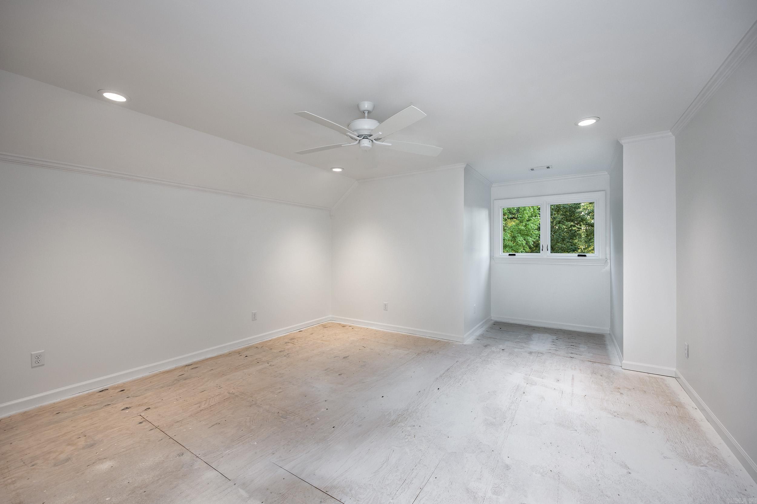 22 Avignon Drive Little Rock, AR 72223