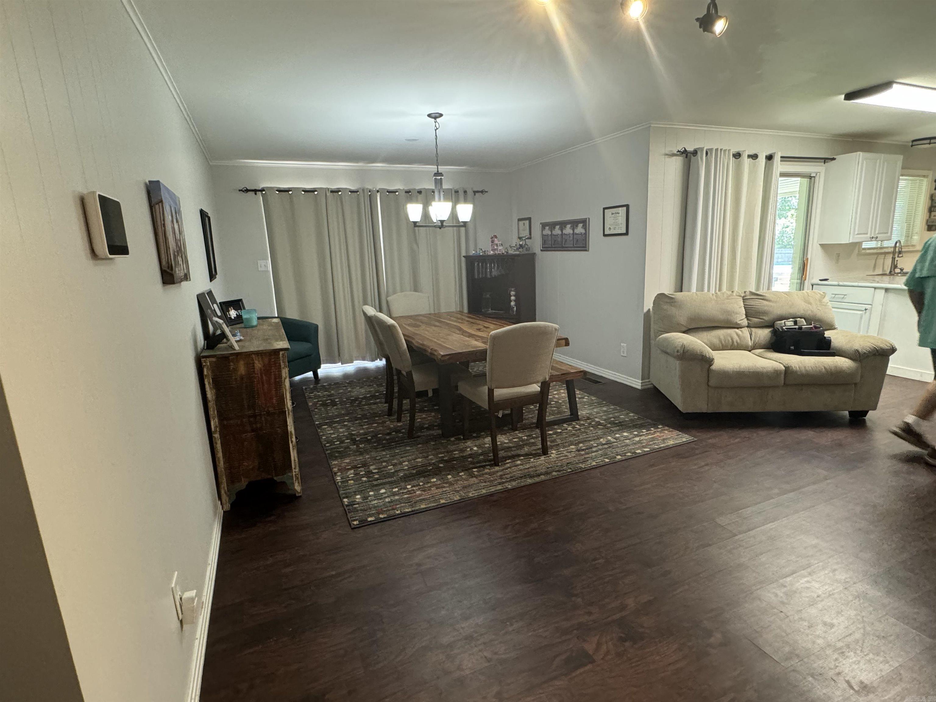 1207 ELM ST. Crossett, AR 71635
