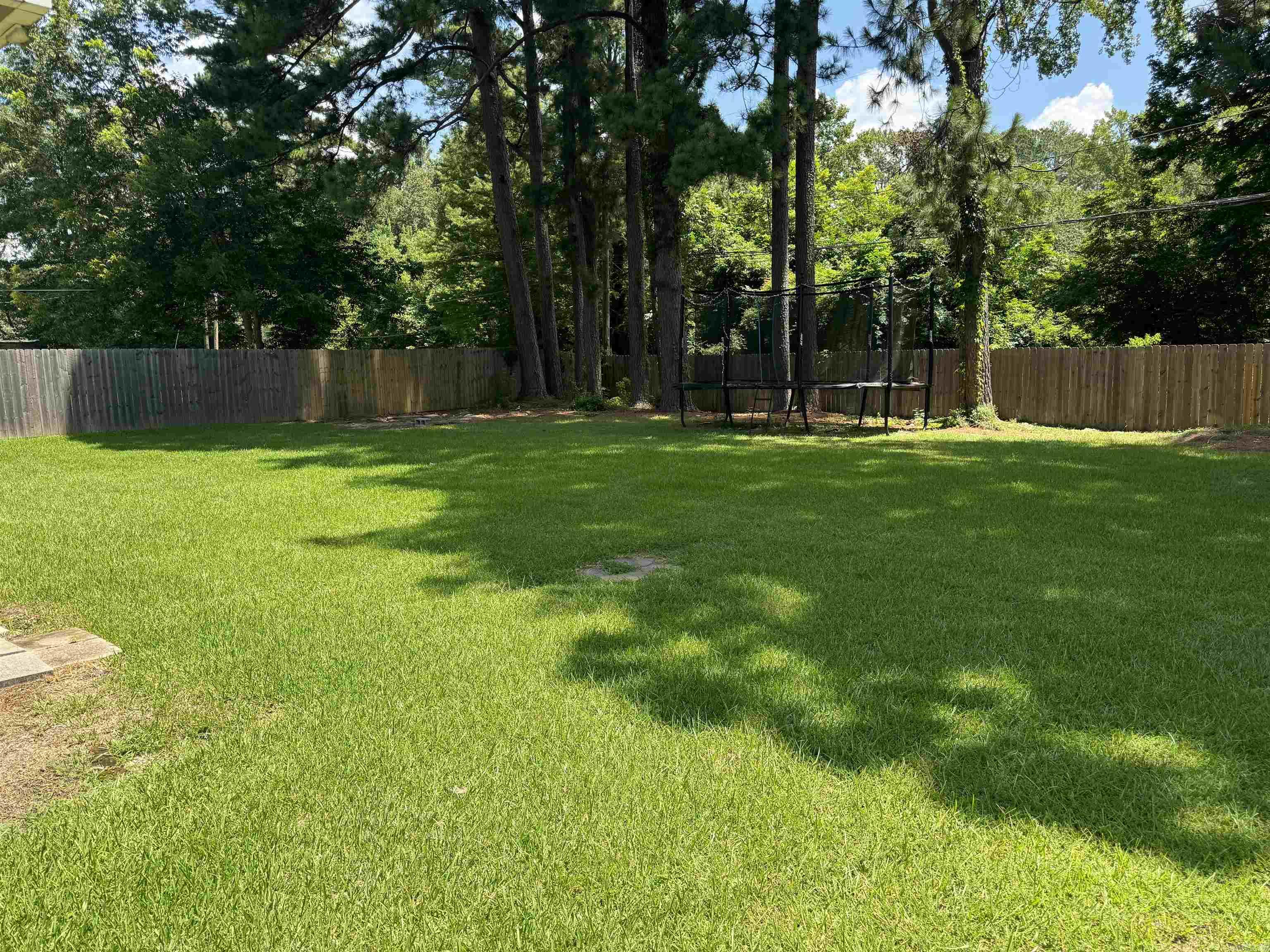 1207 ELM ST. Crossett, AR 71635